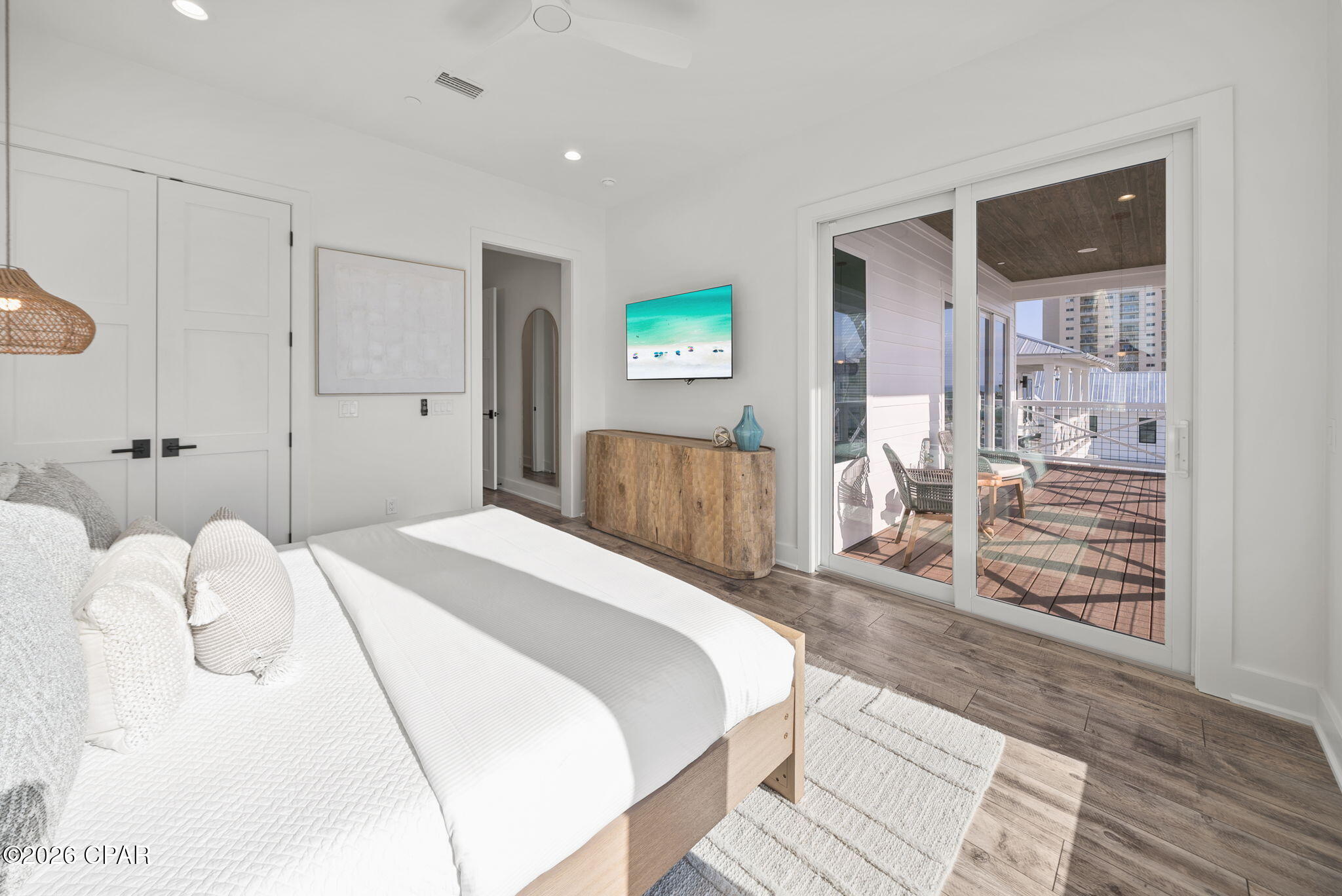 Image 60 For 5940 Gulf Drive