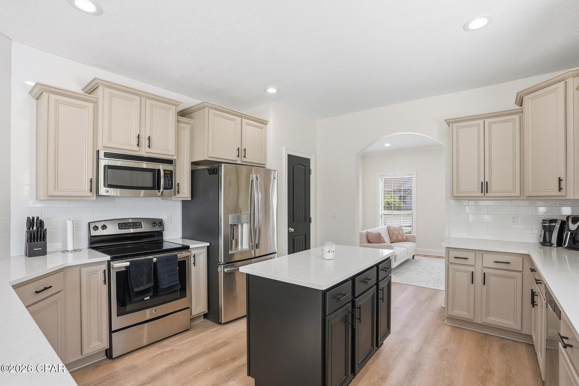 Image 14 For 5007 Pretty Way