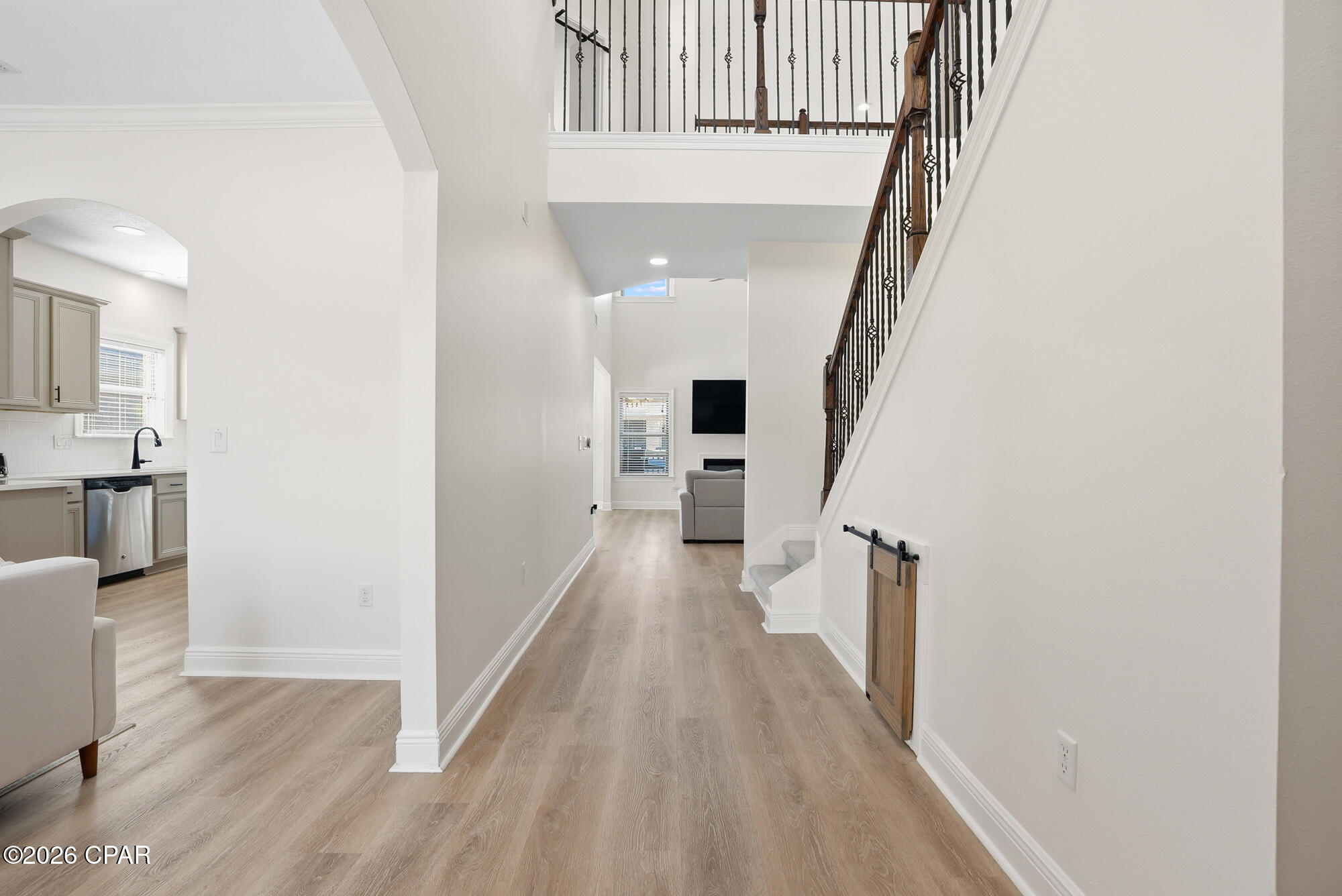 Listing photo id 2 for 5007 Pretty Way