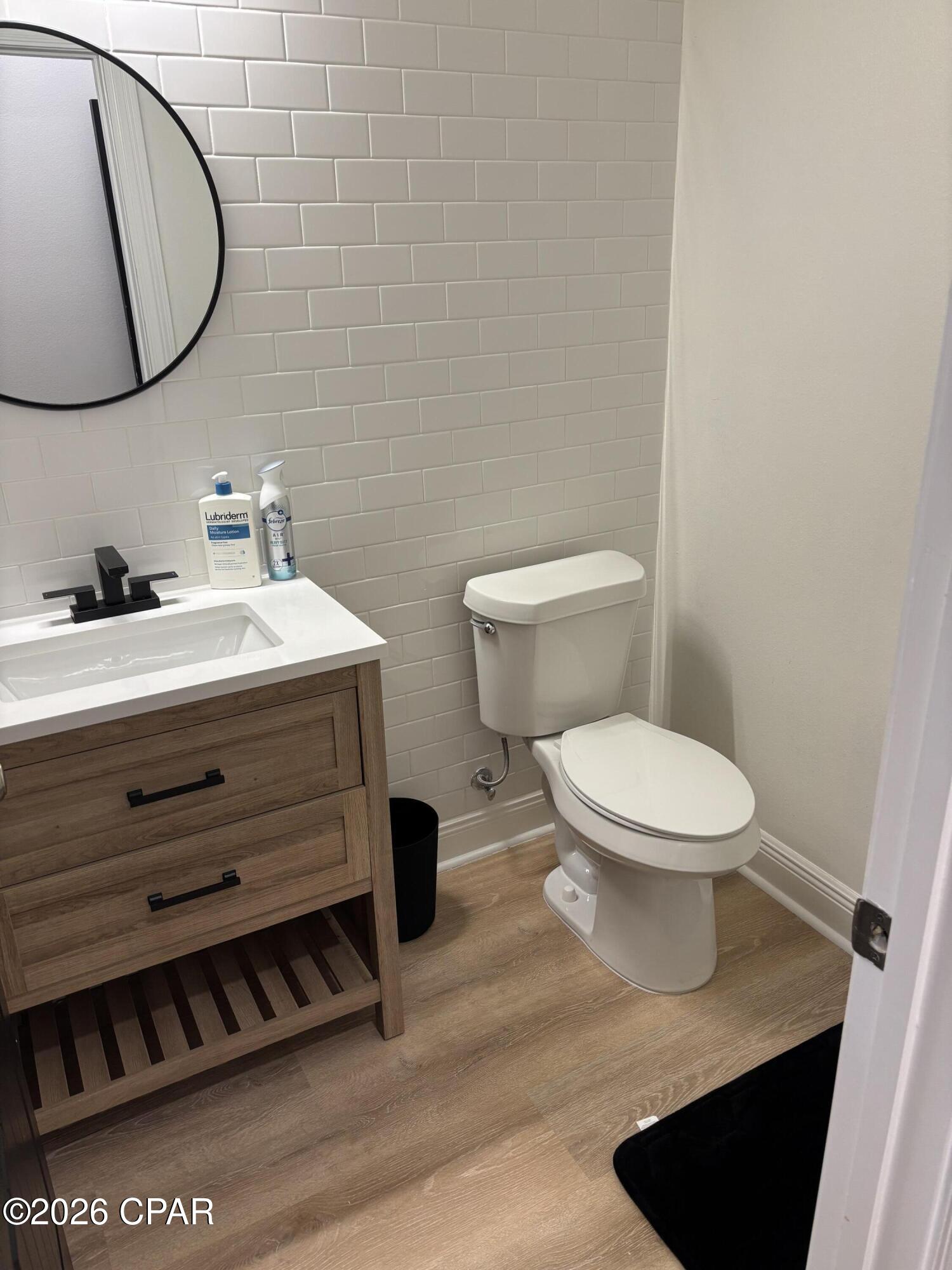 Image 24 For 5007 Pretty Way