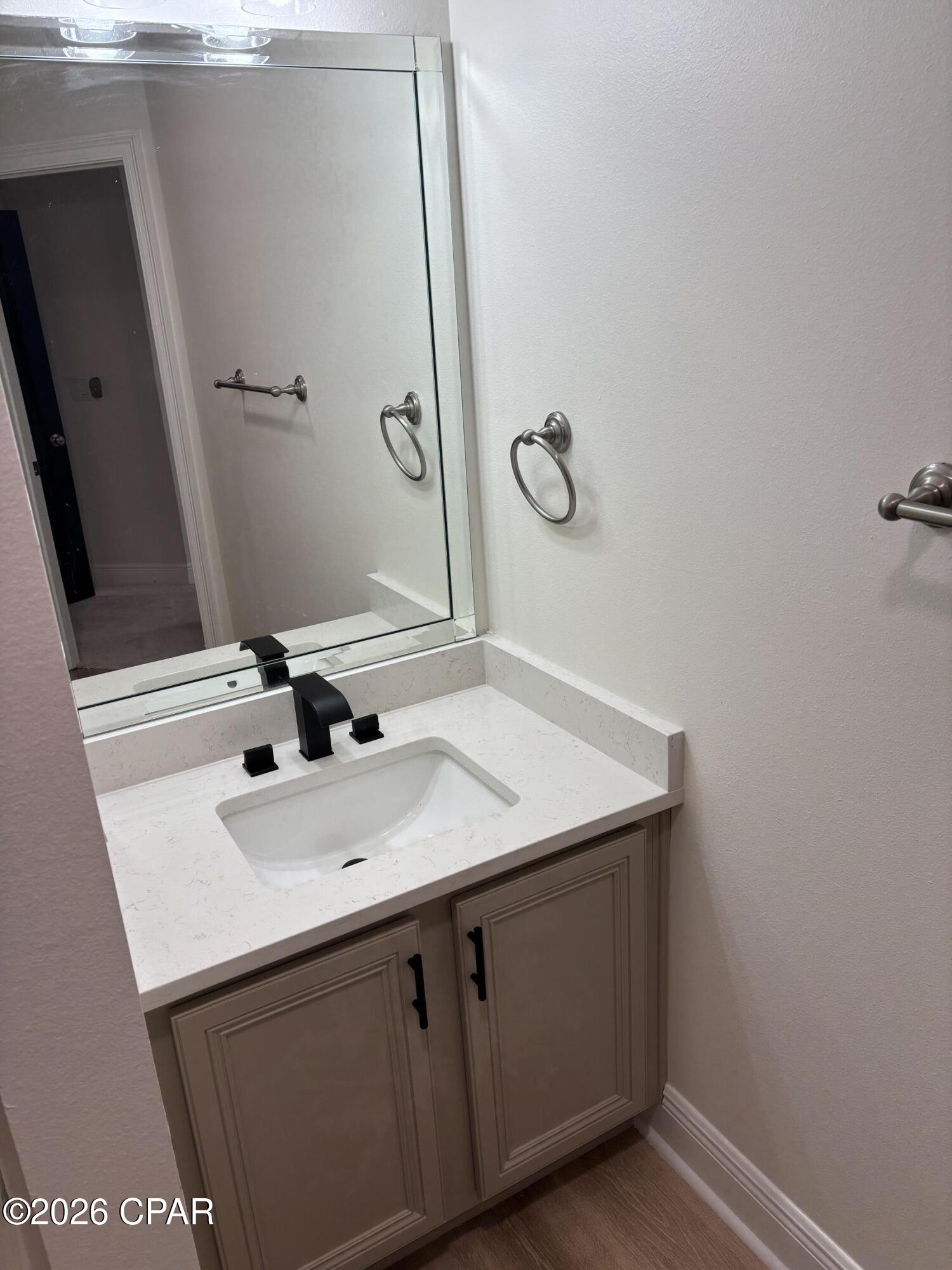 Image 34 For 5007 Pretty Way