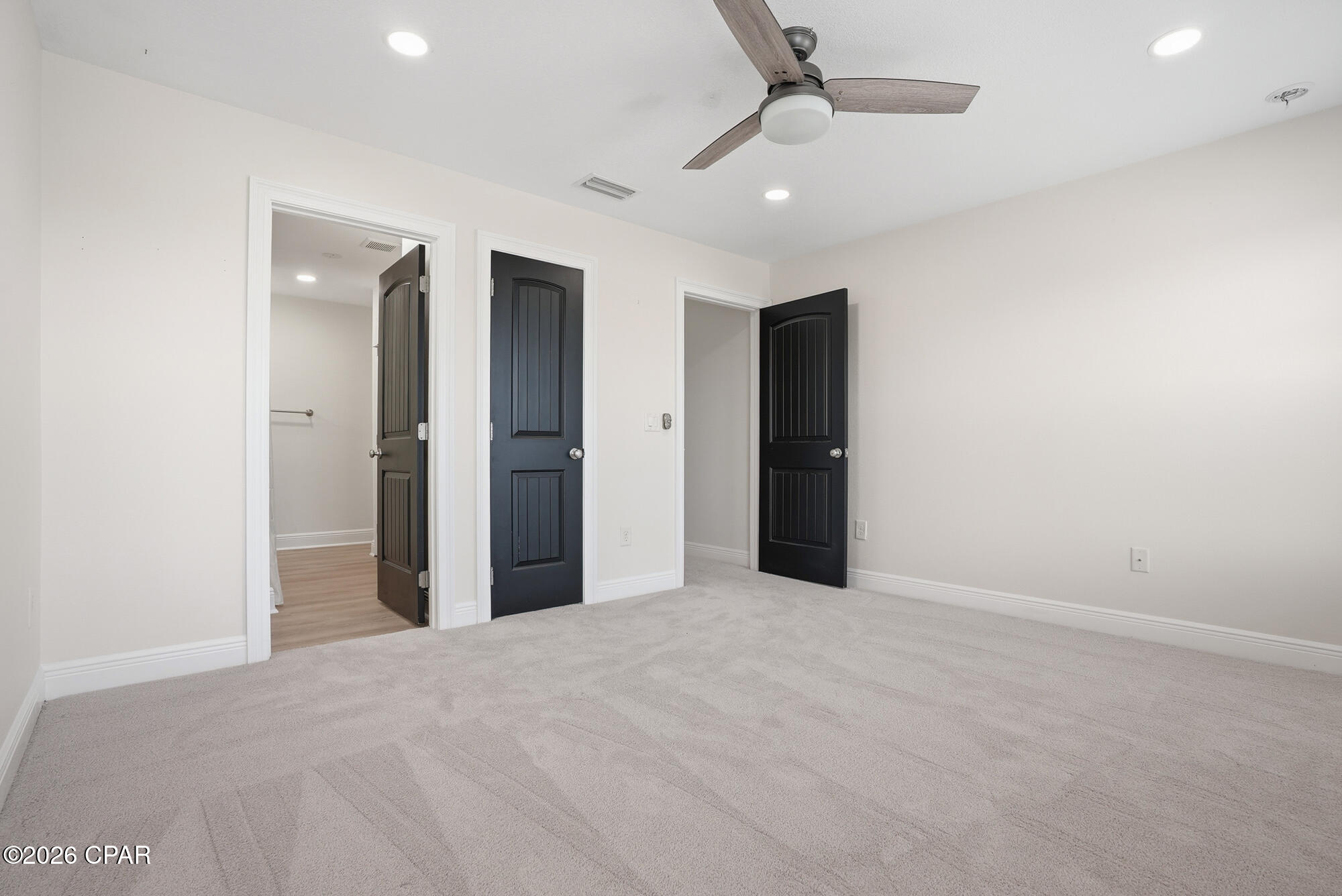 Listing photo id 39 for 5007 Pretty Way