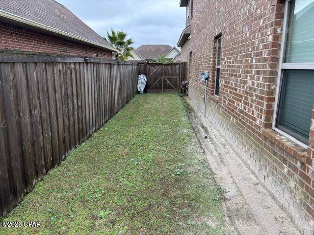 Listing photo id 44 for 5007 Pretty Way