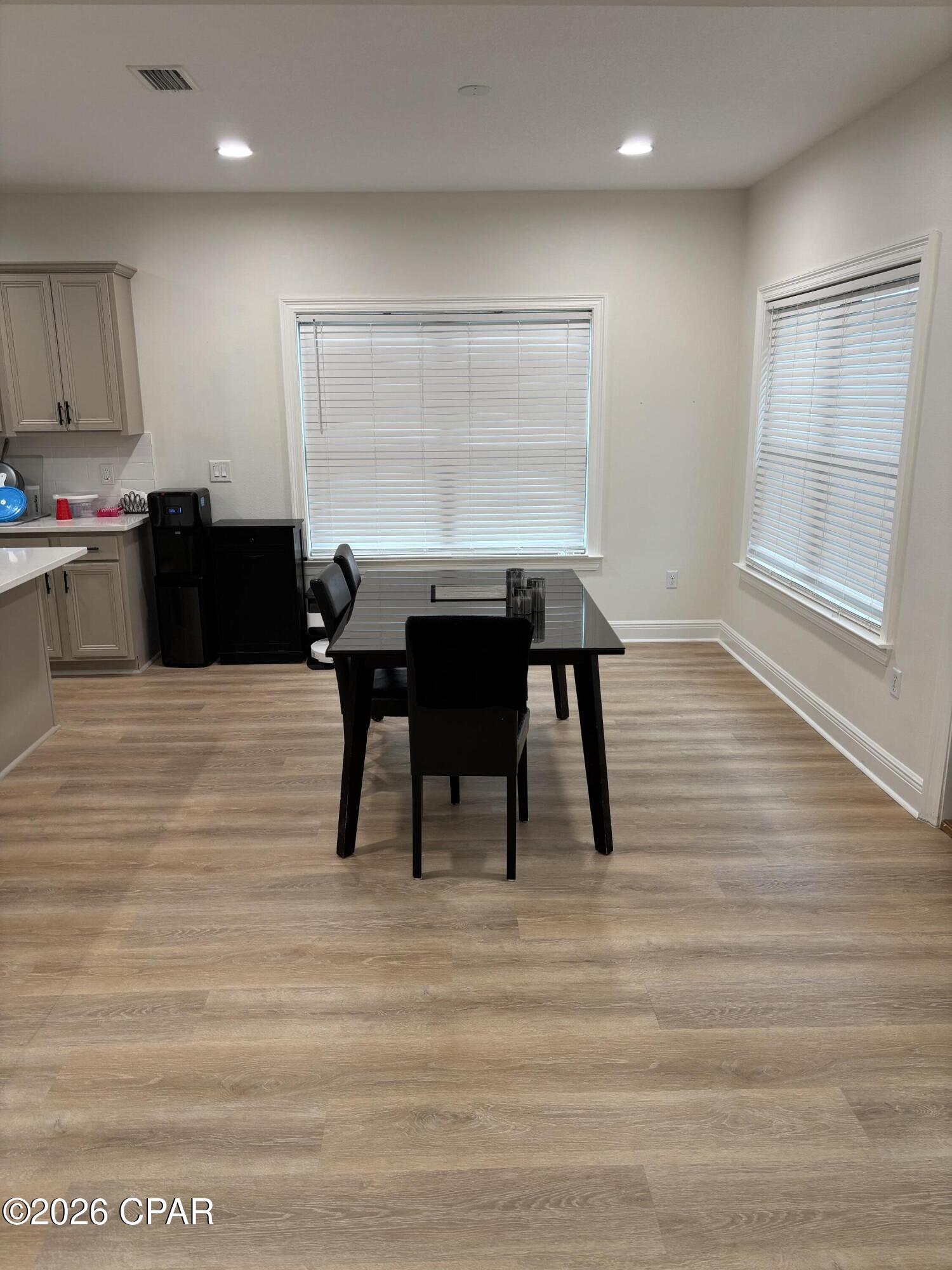 Image 8 For 5007 Pretty Way