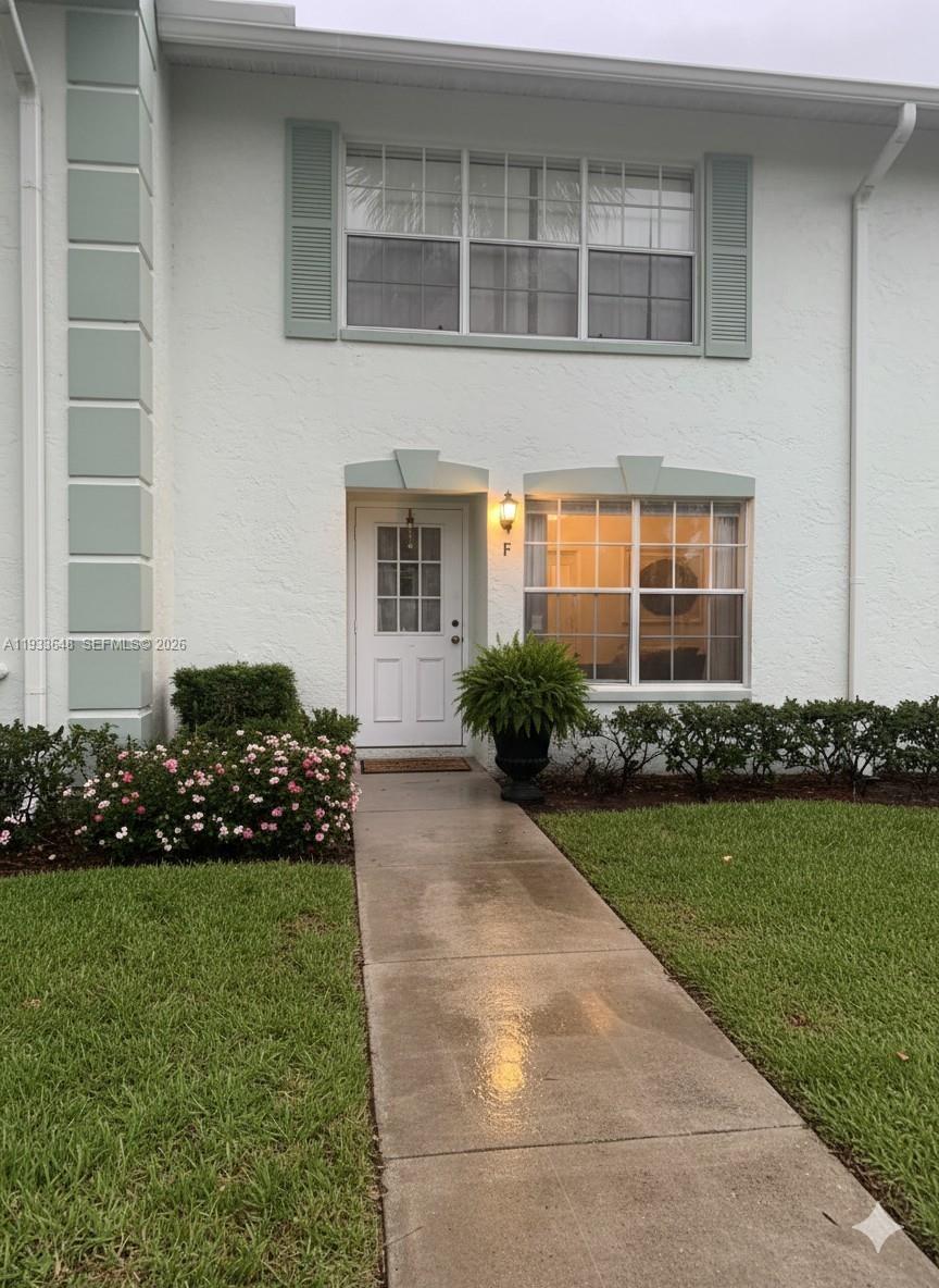 Palm Club West Village 1