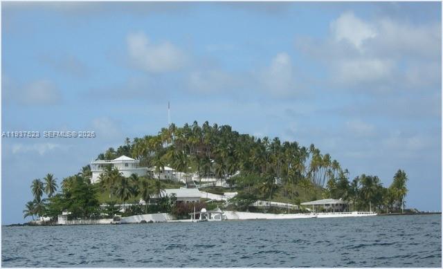 listing main picture