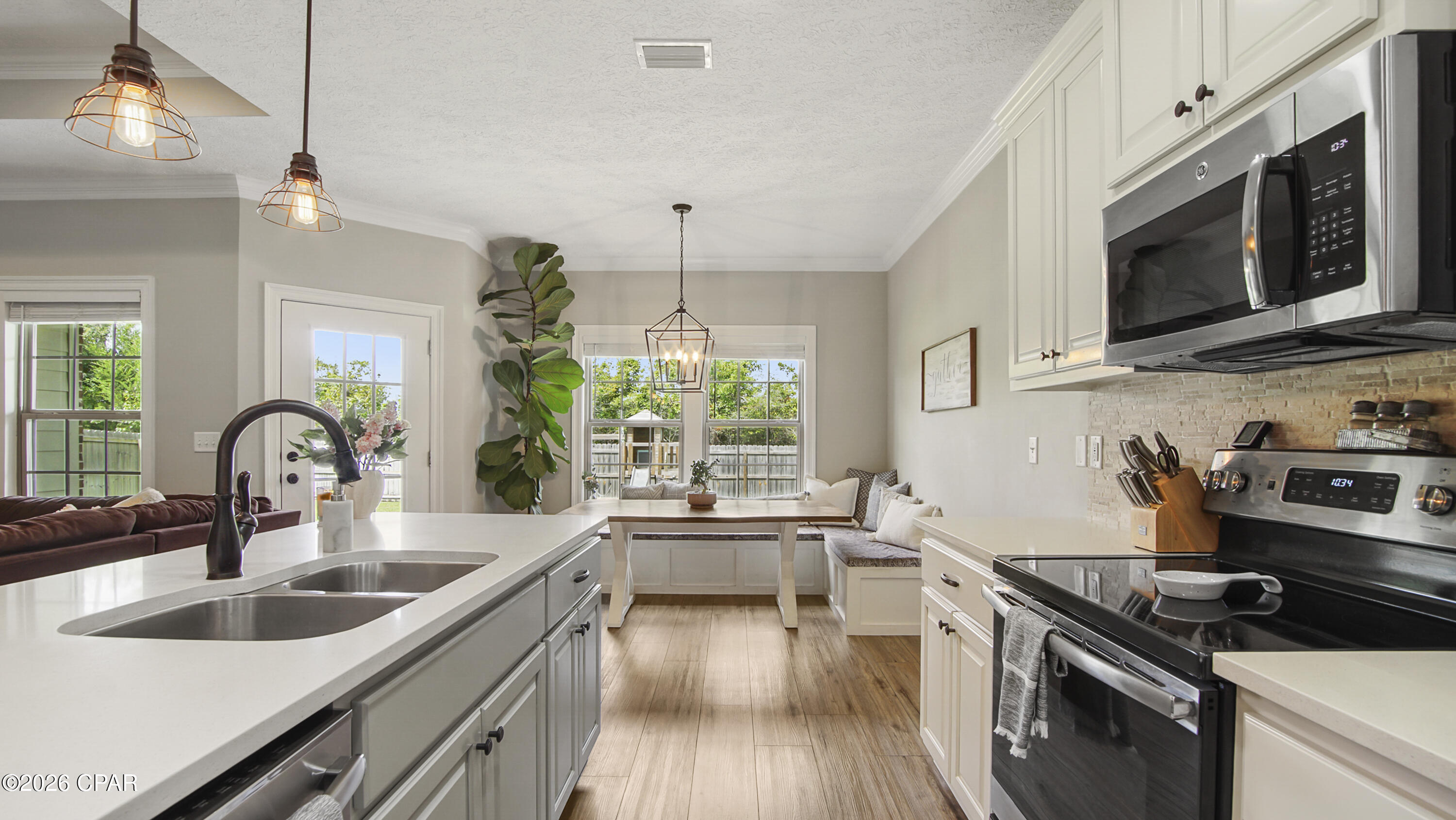 3825 Cedar Park Drive