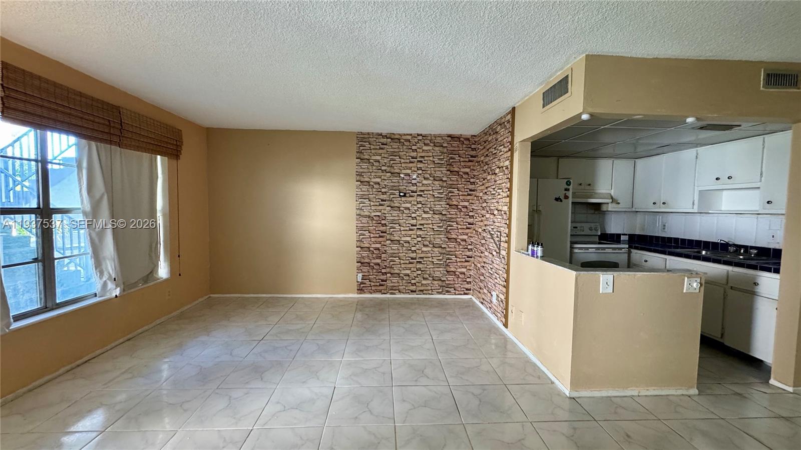 Lauderdale Oaks Condo I