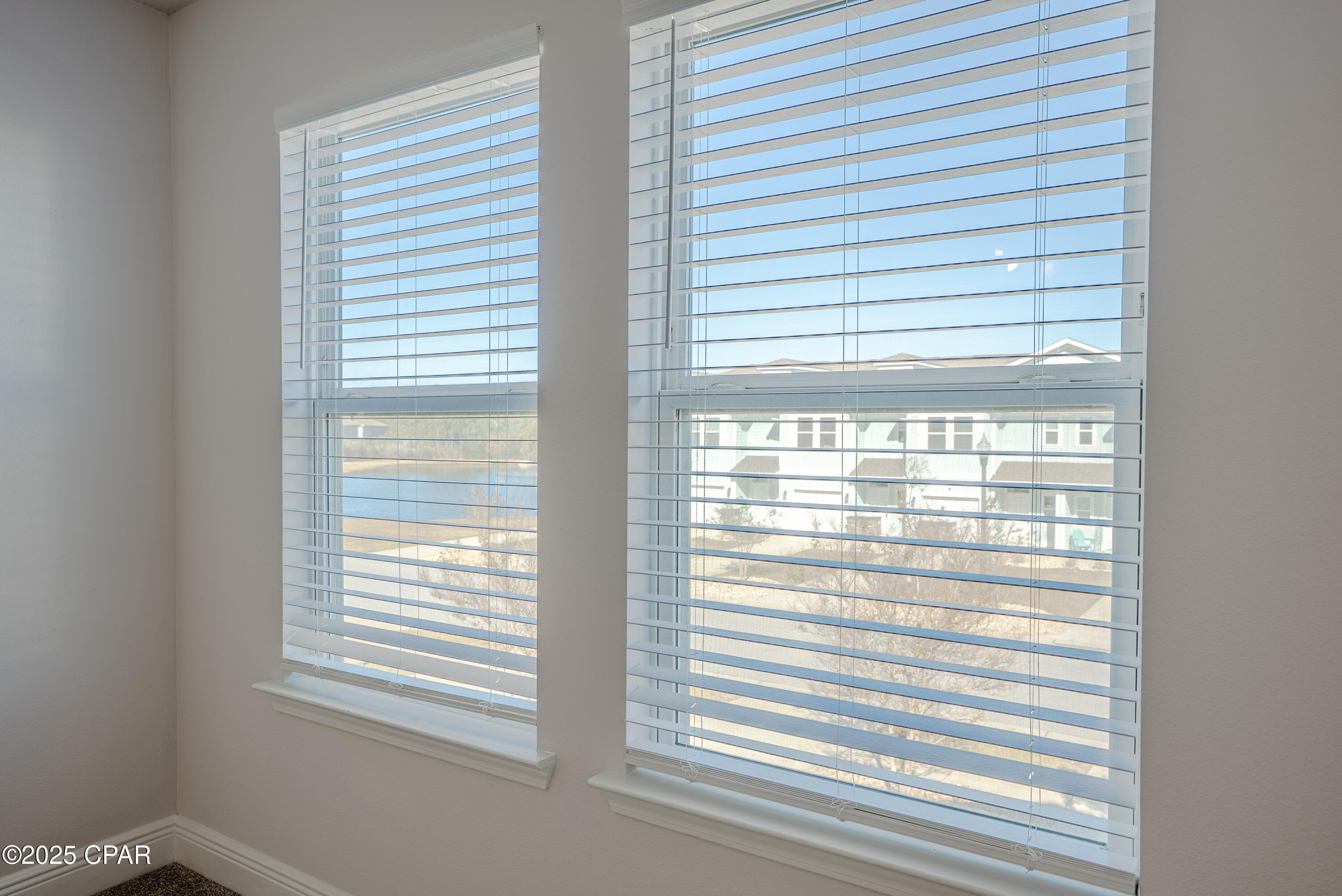 Image 19 For 7472 Shadow Lake Drive