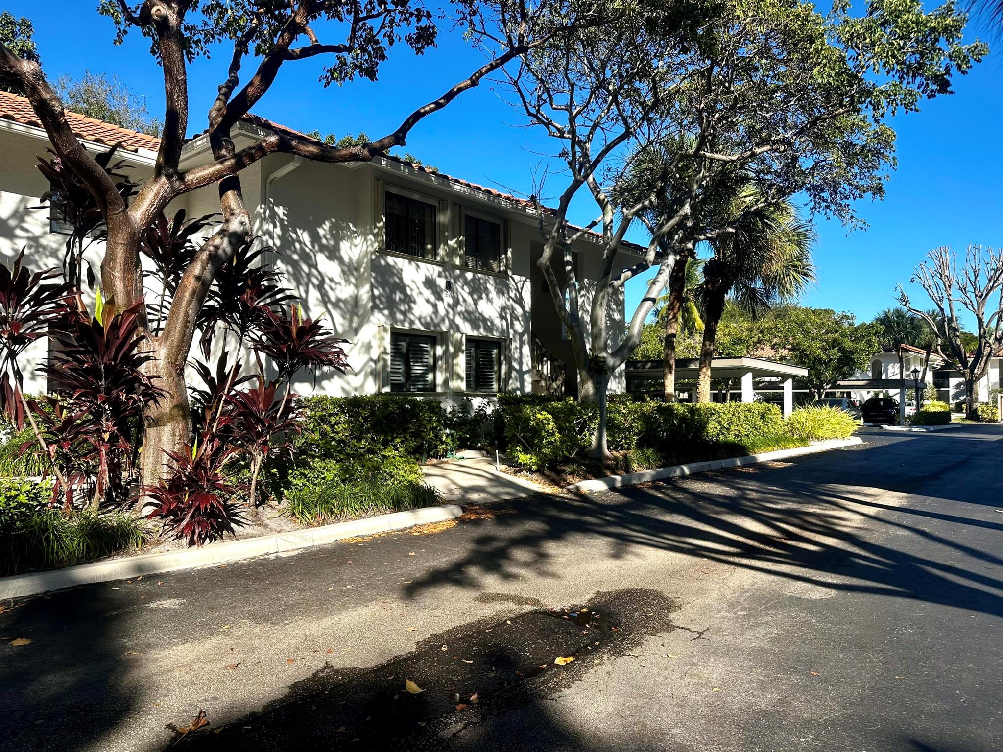 Pelican Pointe Condo