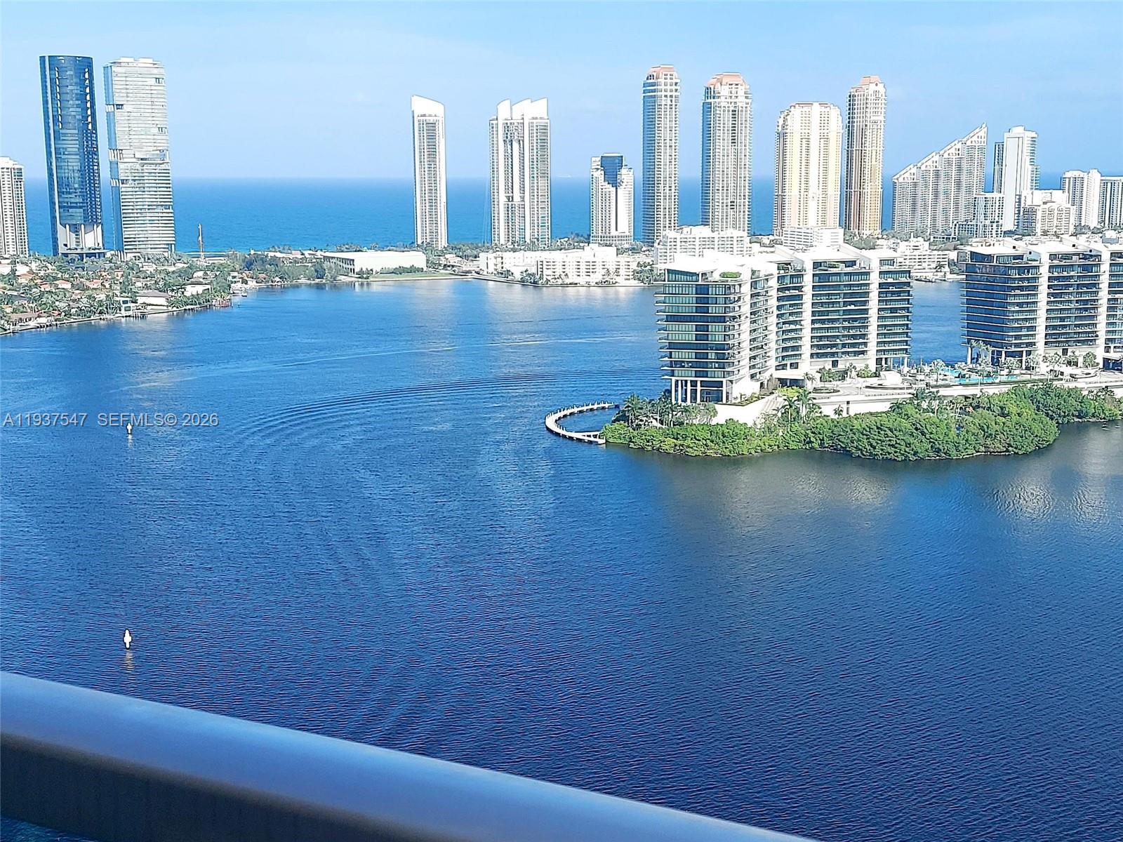 Aventura Marina Condo Num