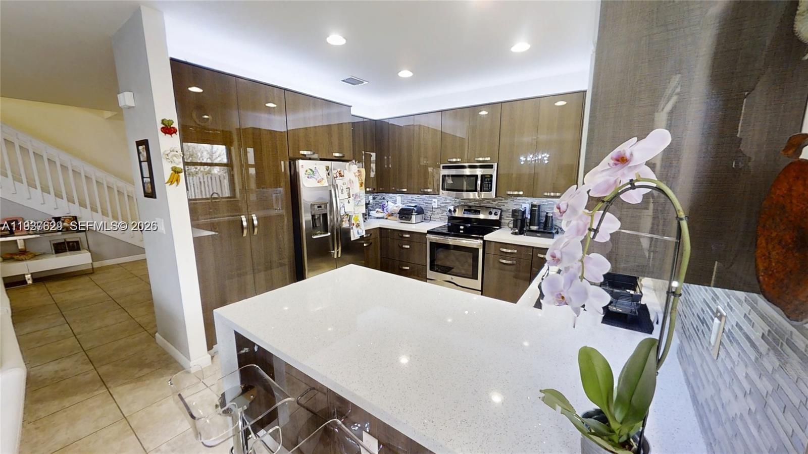 Century Townhomes At Bird