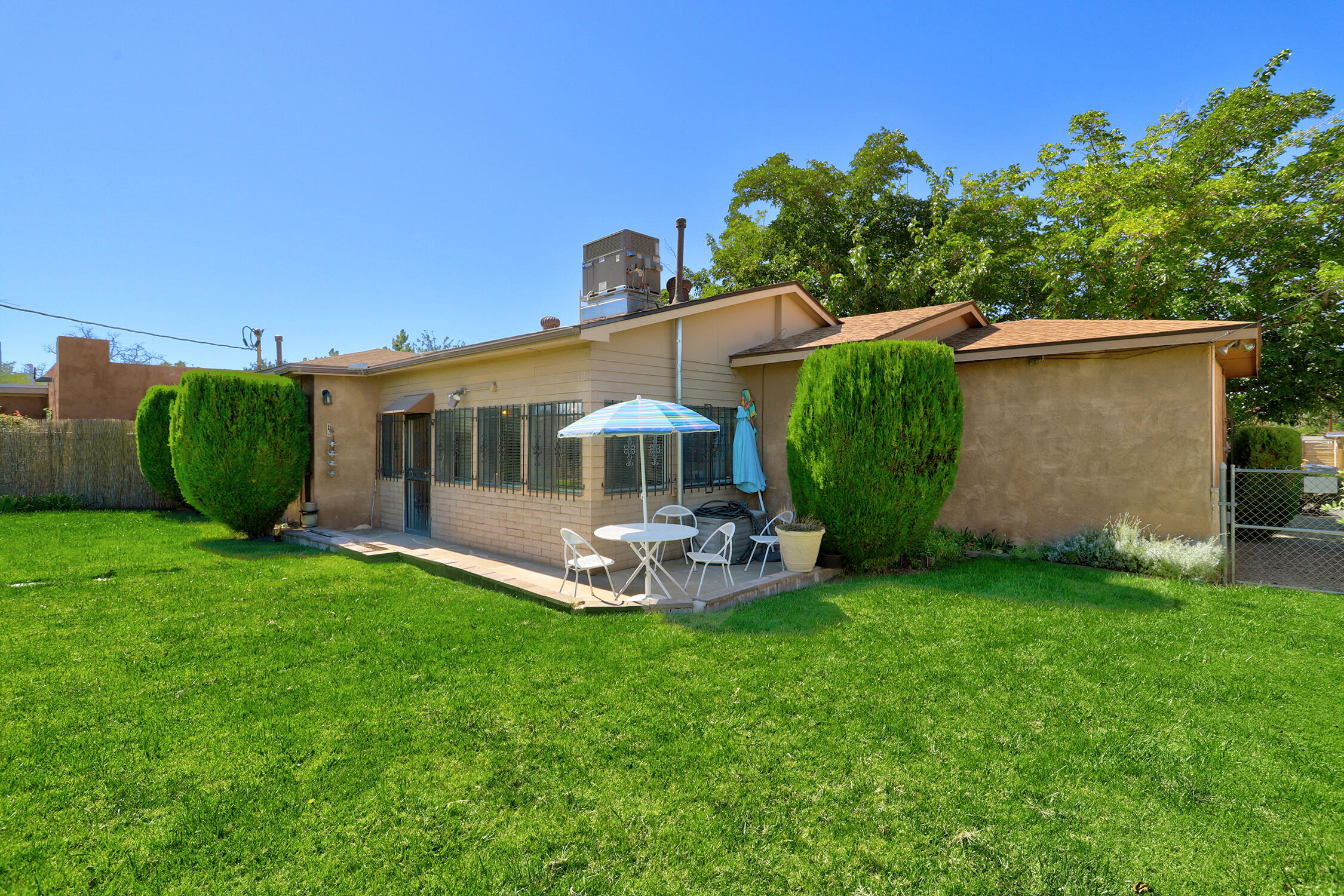 2930 Jefferson Street, Albuquerque NM 87110