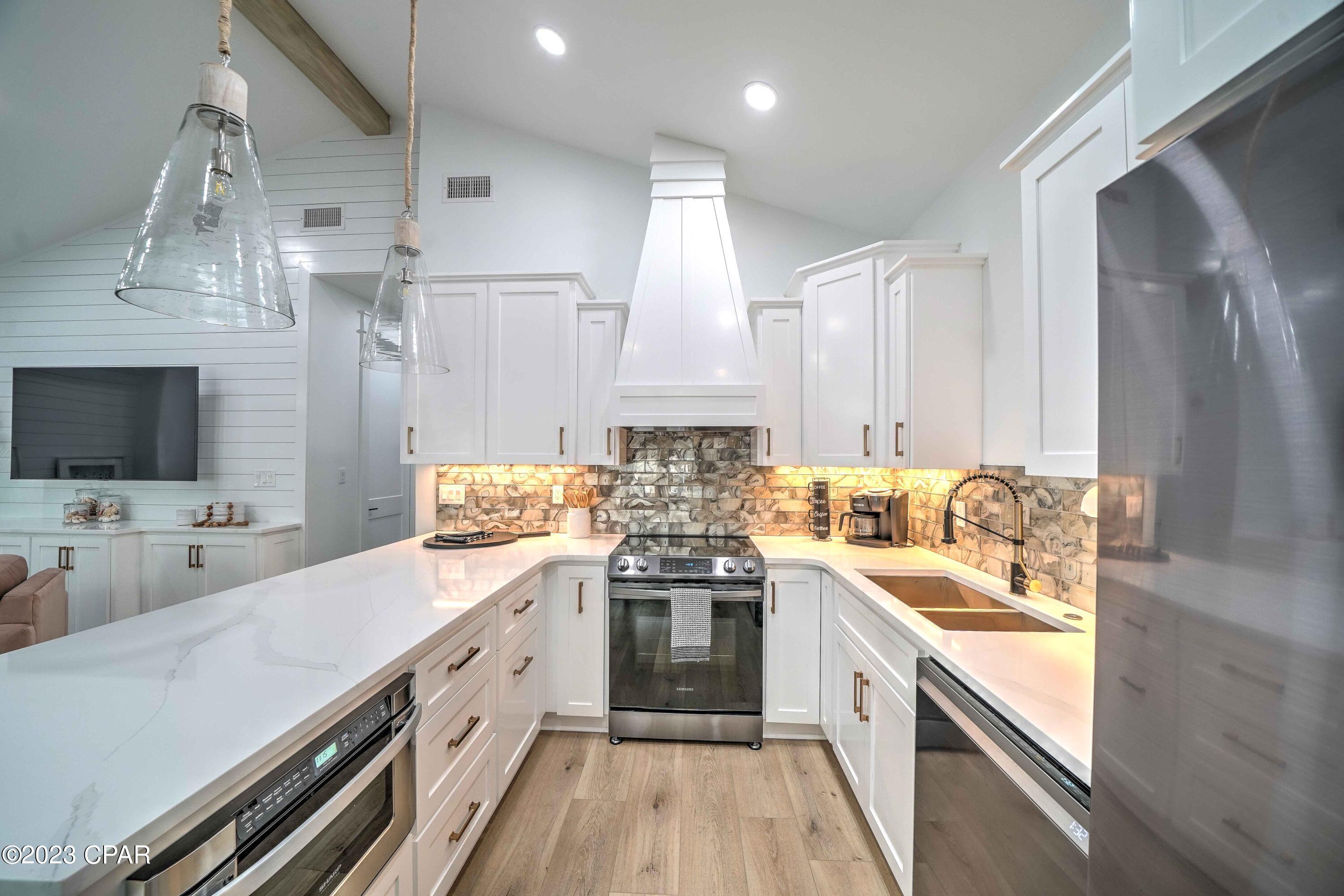 Image 14 For 739 Seabreeze Drive