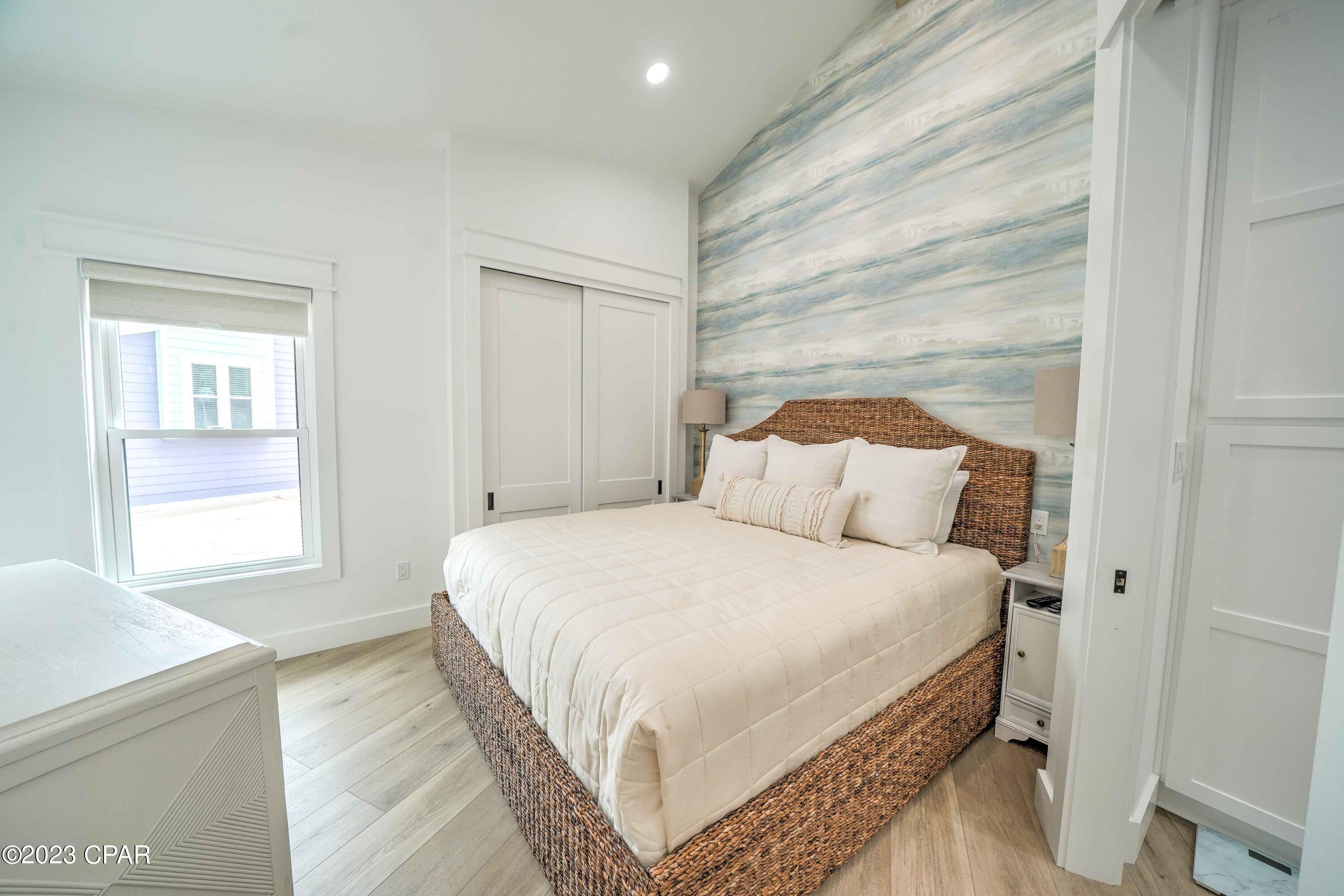 Image 16 For 739 Seabreeze Drive