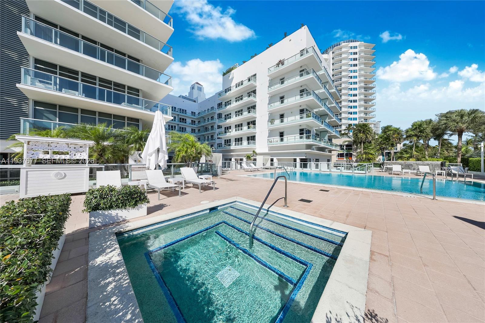 3739 Collins Ave #N-306, Miami Beach FL 33140
