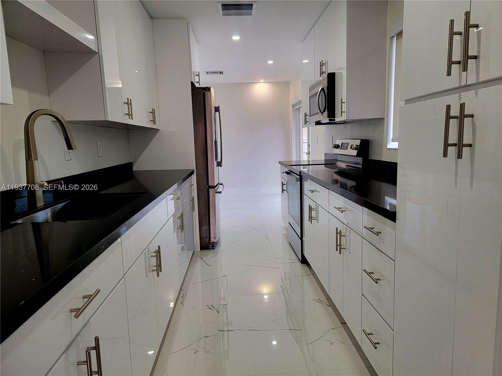 Caseil Heights Sec 3