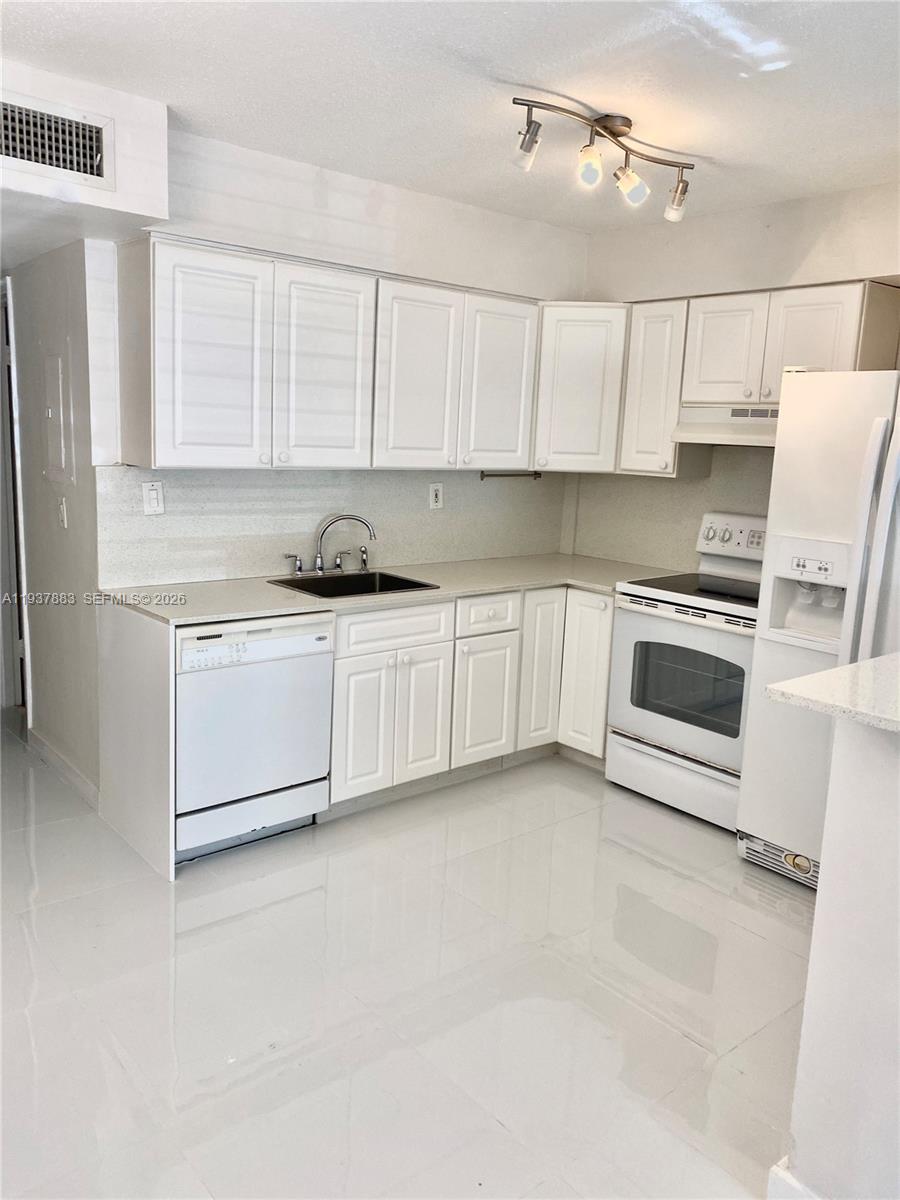 Elegant master bedroom retreat at 1120 102nd St - Condo in Bay Harbor Islands