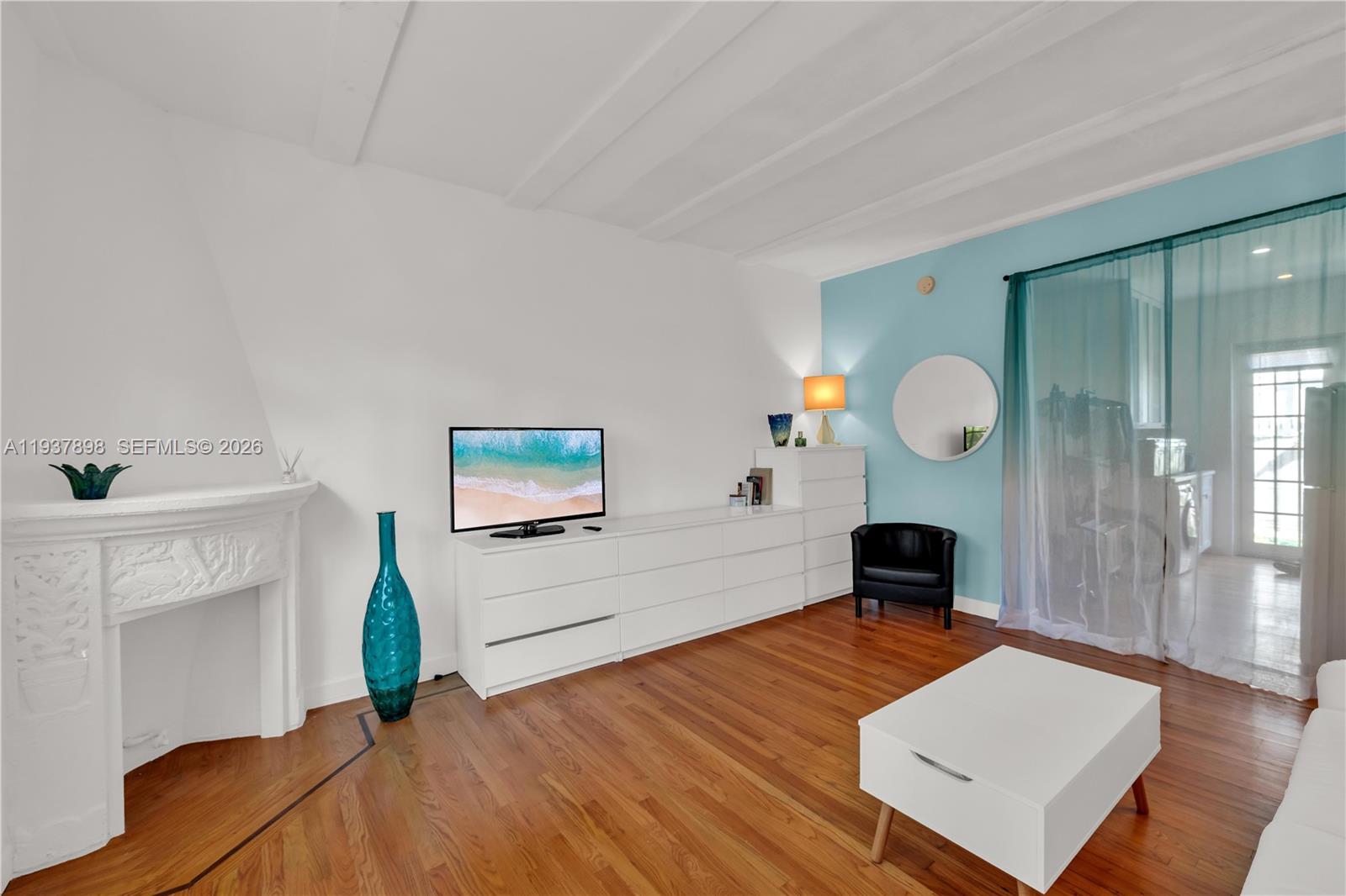 Beach Gardens Condo