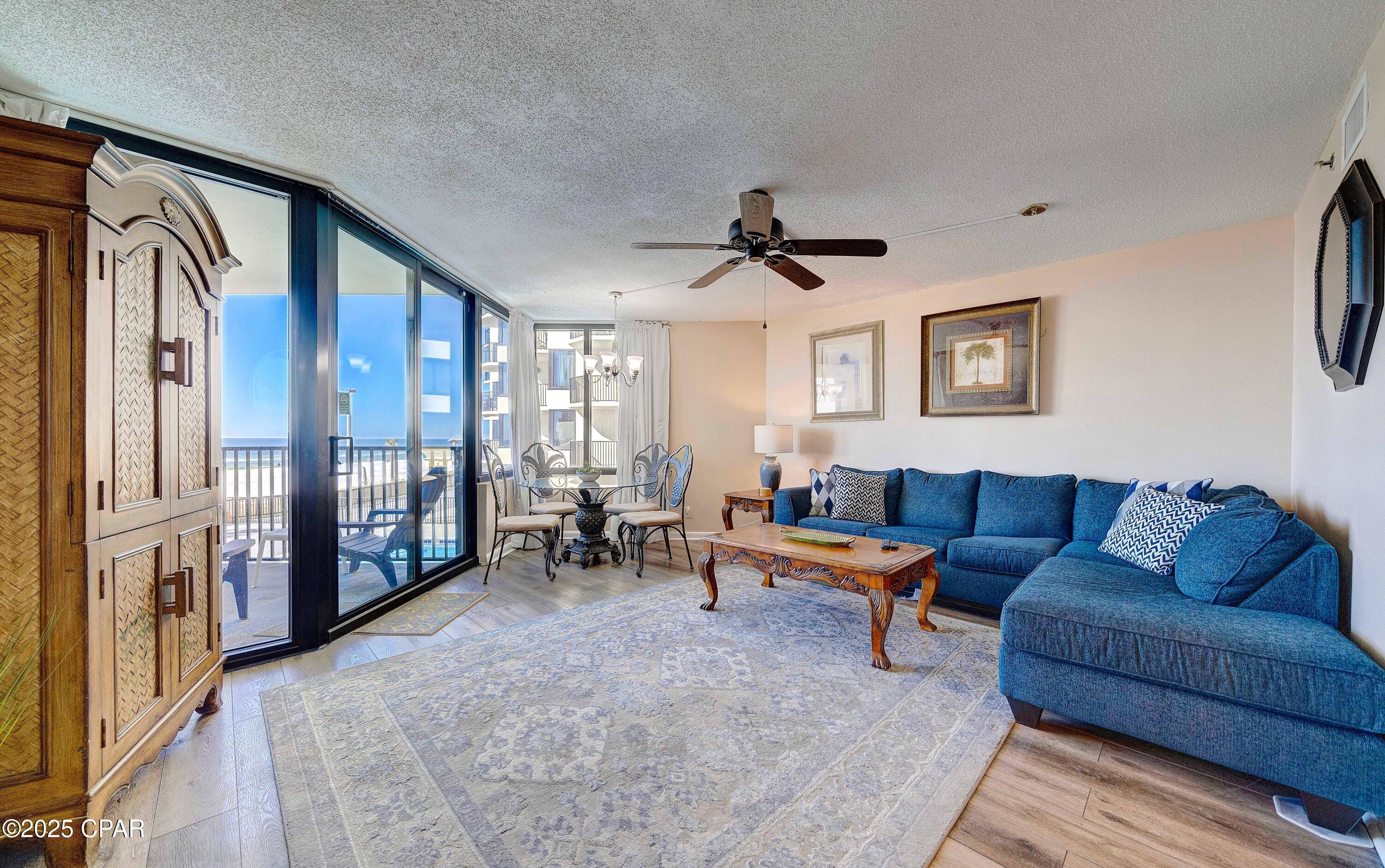 Image 3 For 9850 Thomas Drive 211e