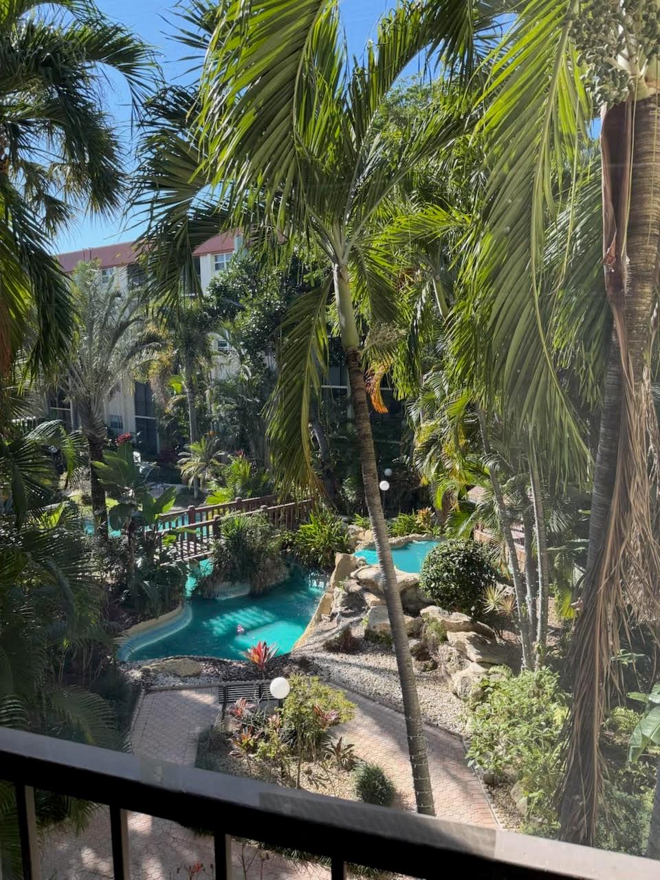 Cross Fox Condominium