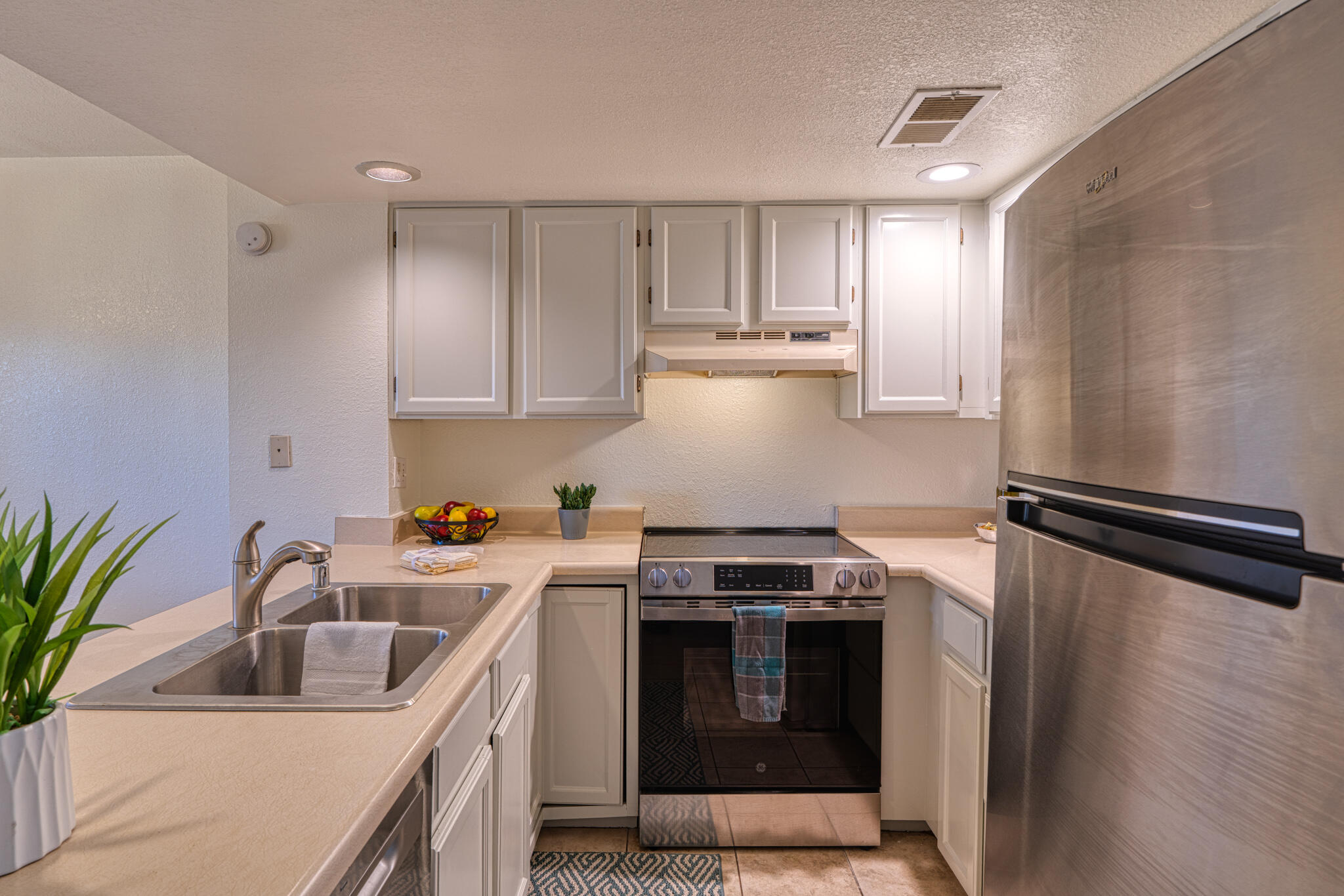 3301 Monroe Street Unit UNIT B17, Albuquerque NM 87110
