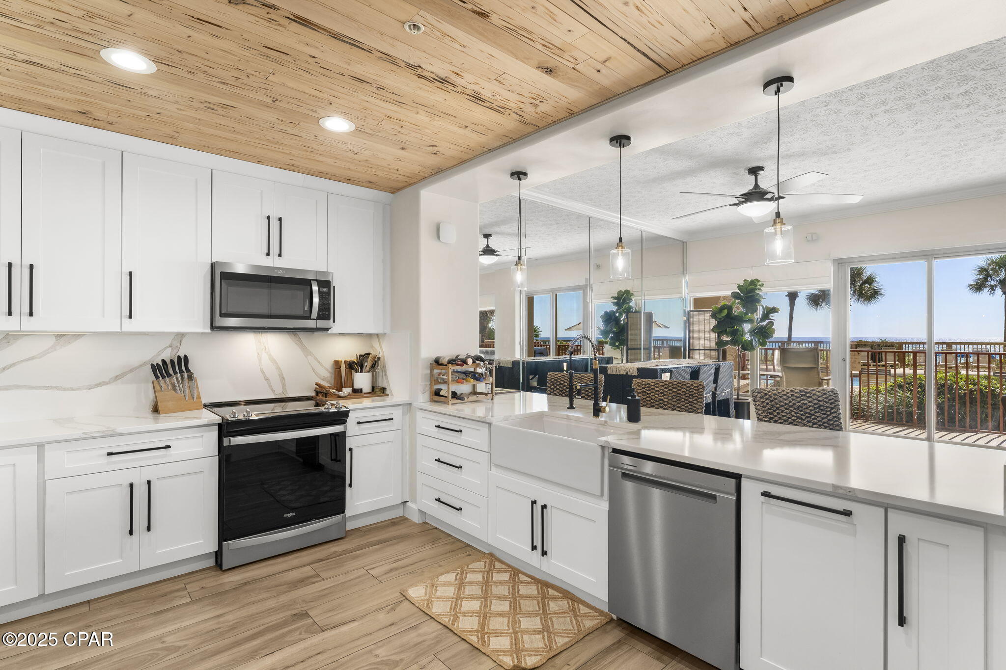 Image 9 For 7115 Thomas Drive 104