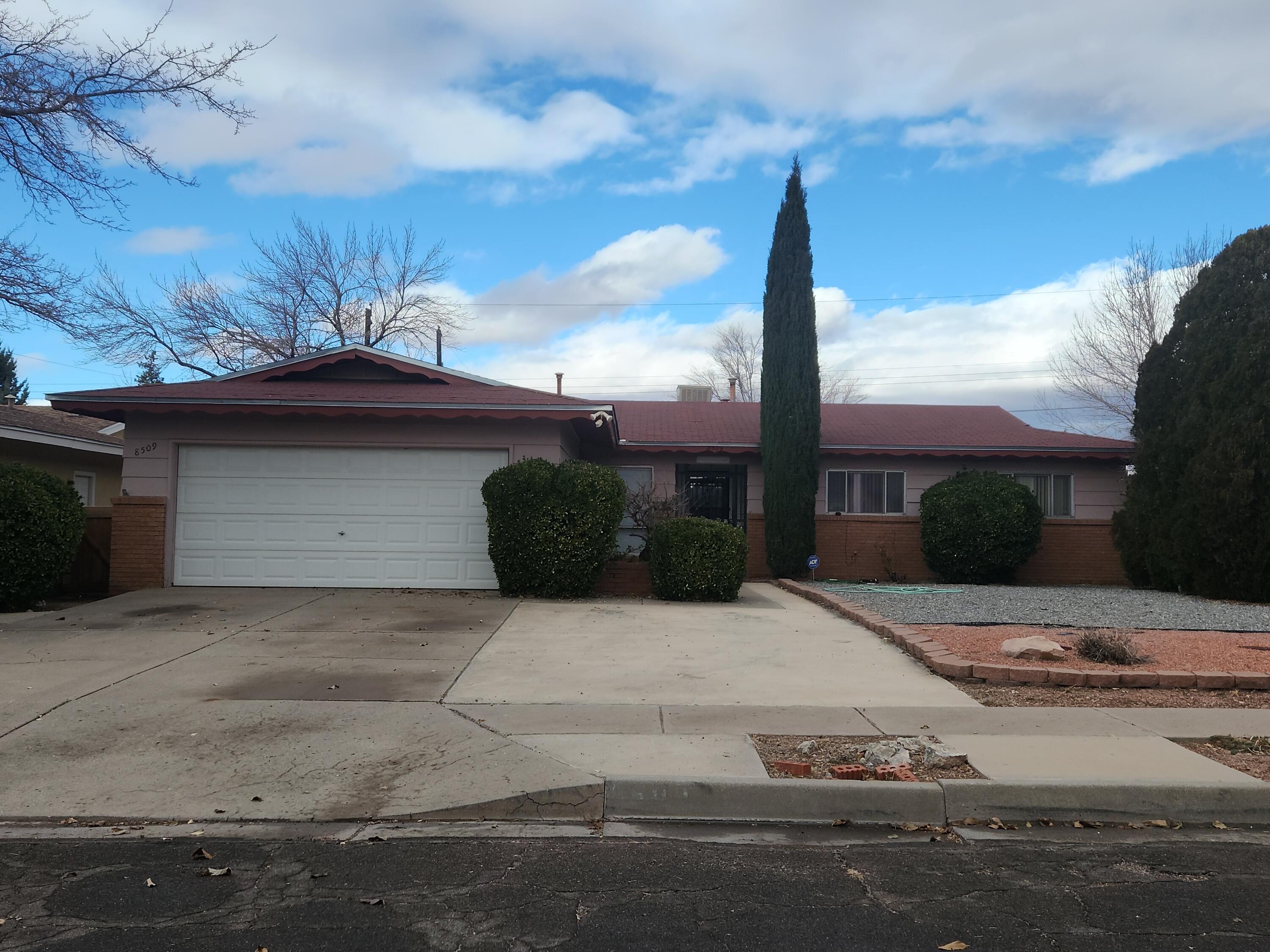8509 Bellehaven Place, Albuquerque NM 87112