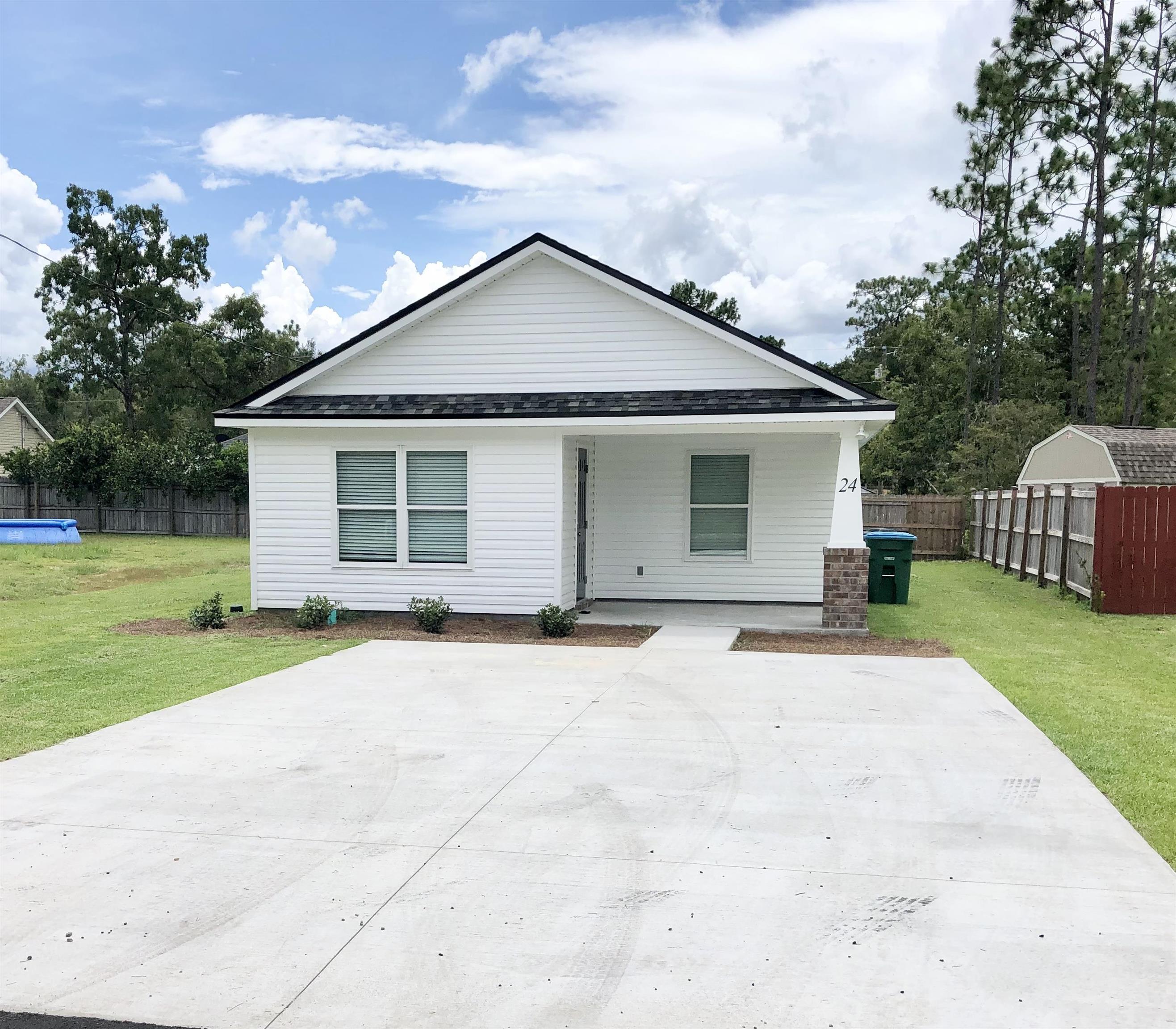 24  Imaginary Lane , Crawfordville, FL, 32327