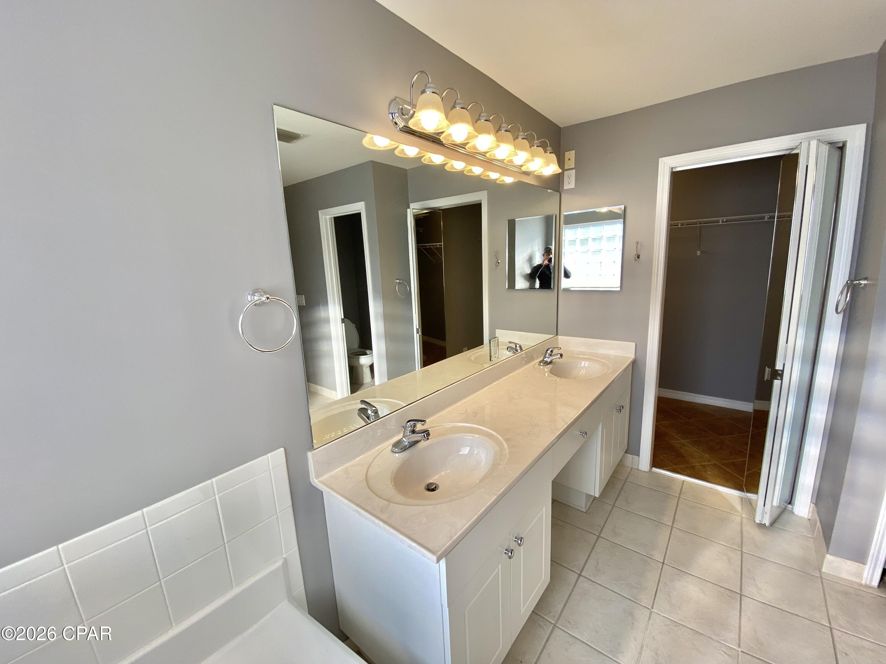 Image 32 For 503 Bainbridge Street