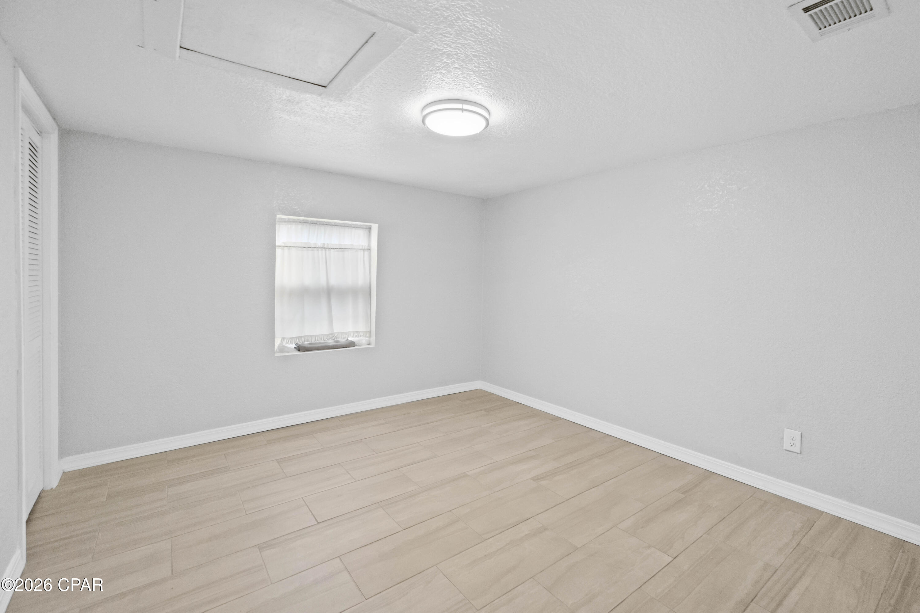 Image 14 For 470 2nd Street