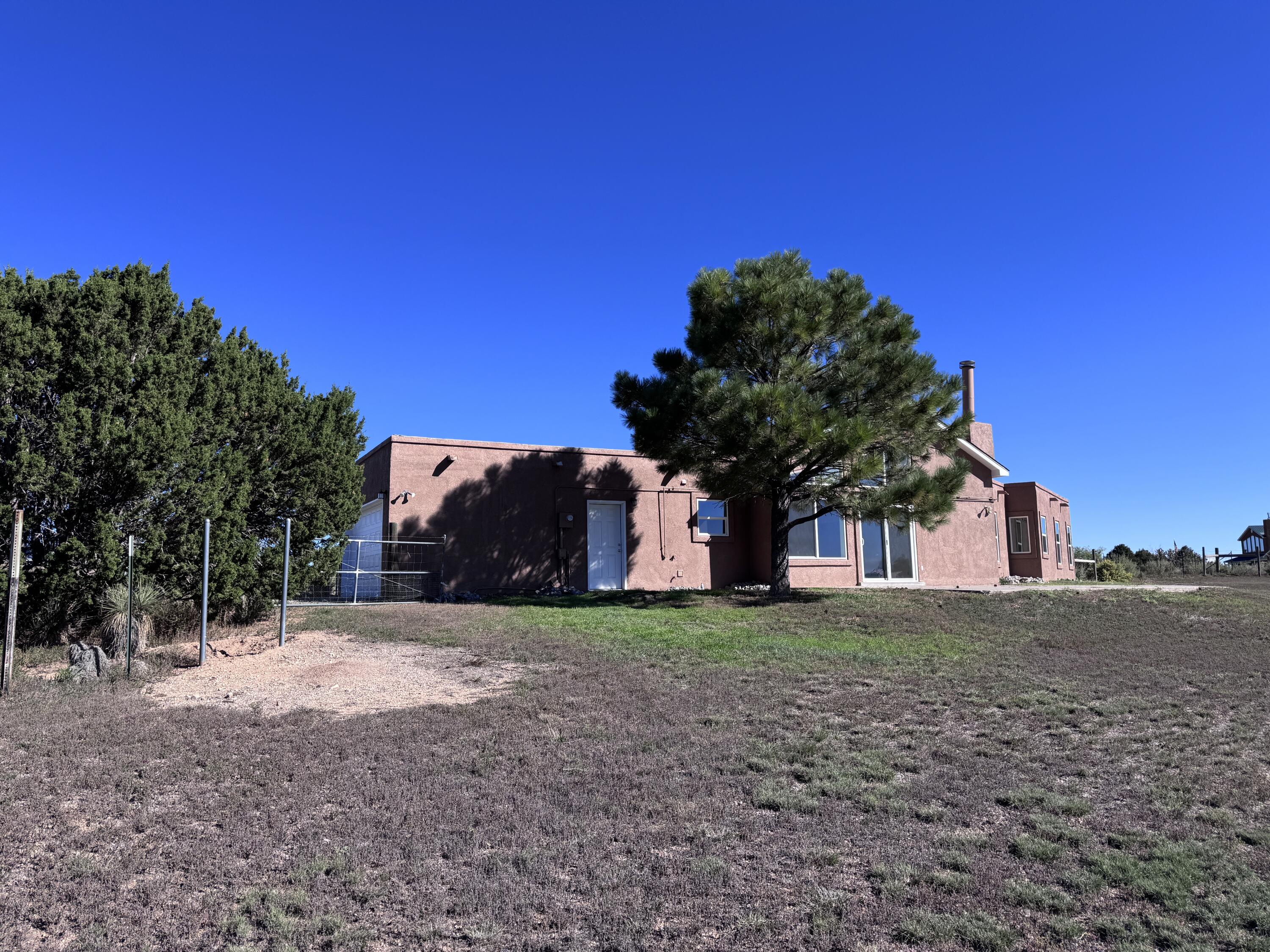 Homes for sale in Edgewood, NM | 41 Madole Rd, Edgewood, NM 87015 | MLS# 1096305