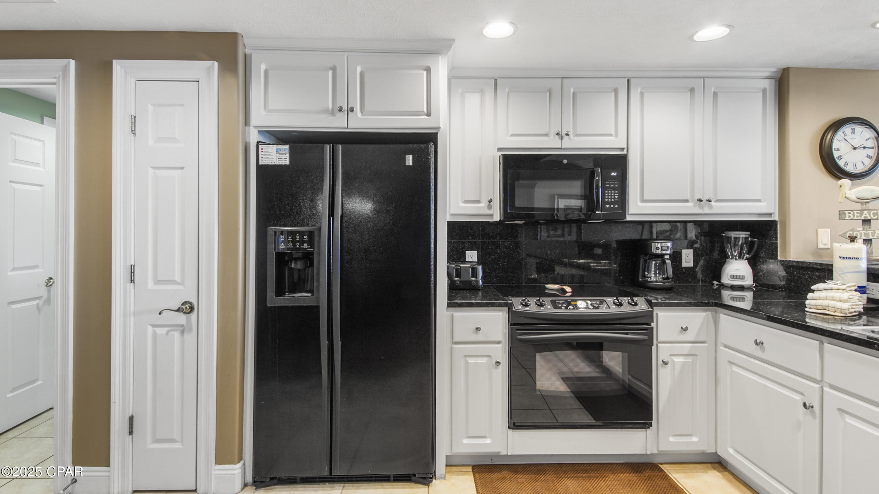 Image 12 For 5004 Thomas Drive 2202