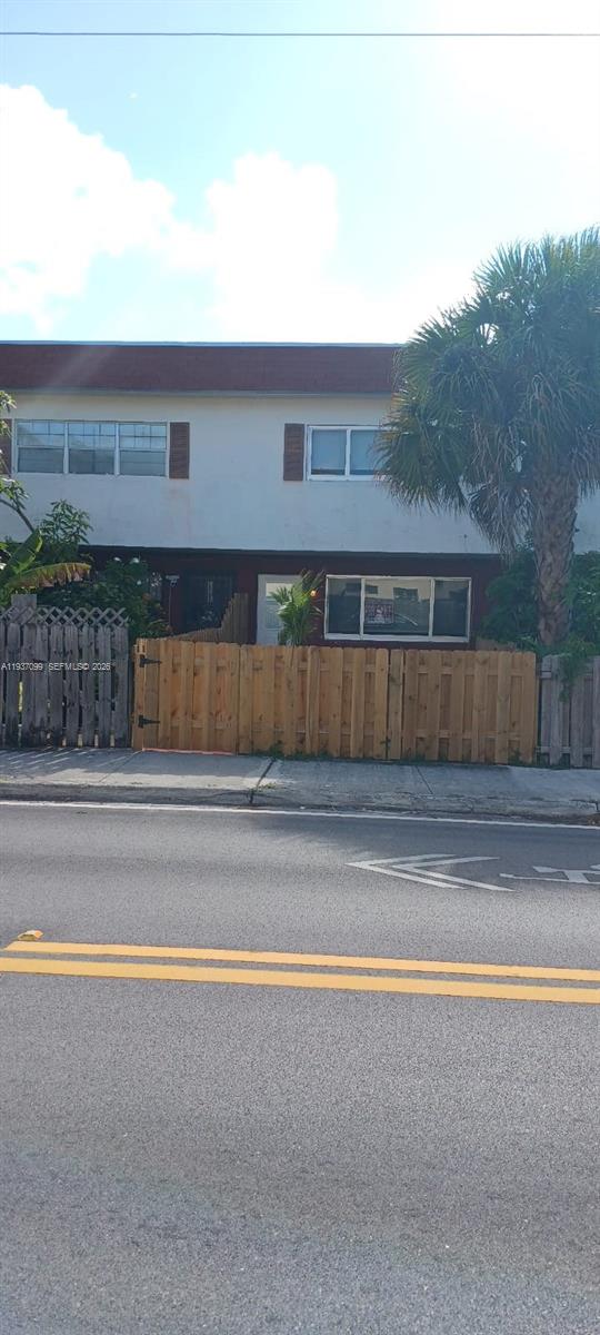 The Lofts Town Villas Con