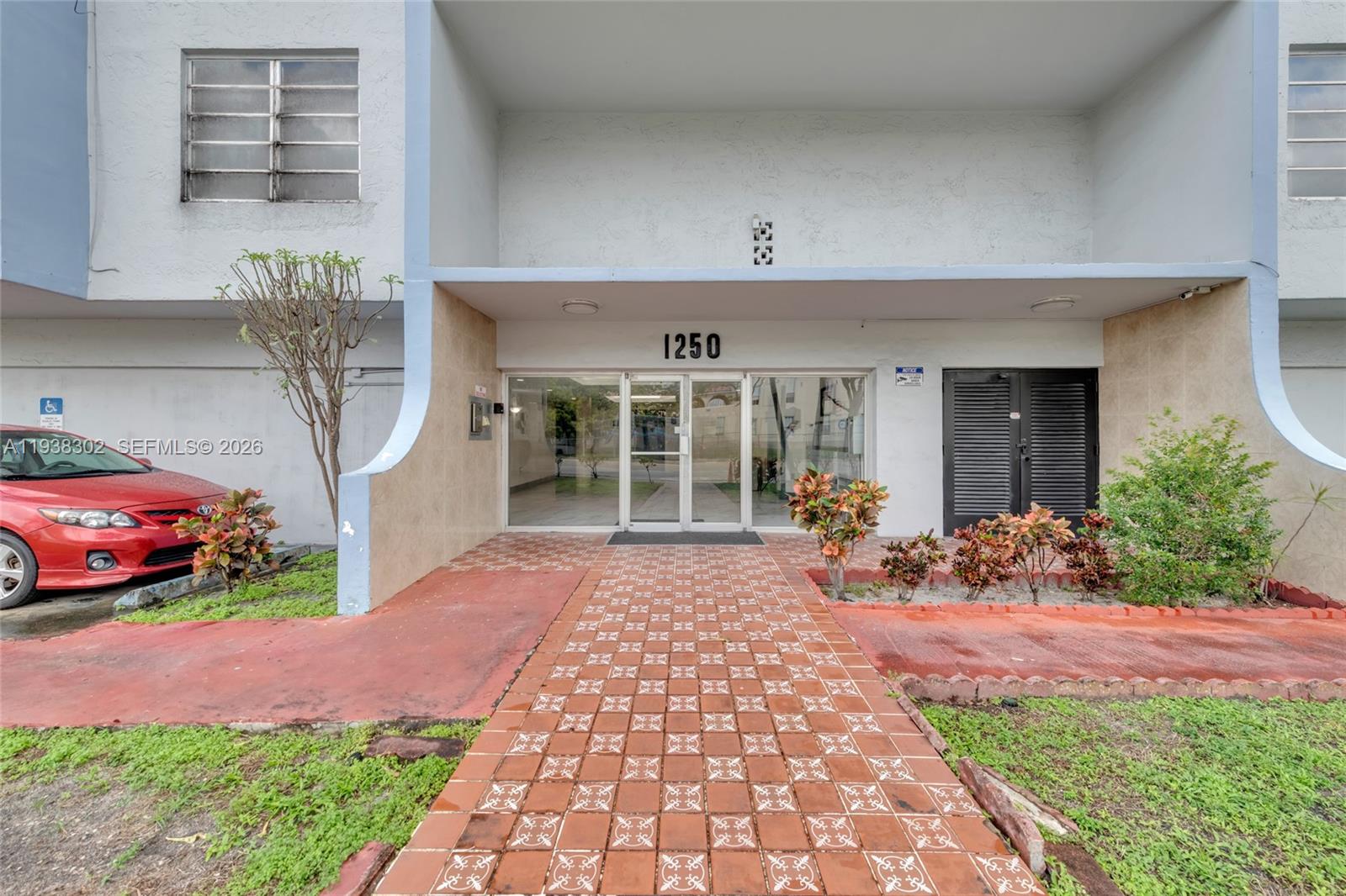 Homes for sale in North Miami, FL | 1250 Ne 125Th St, North Miami, FL 33161