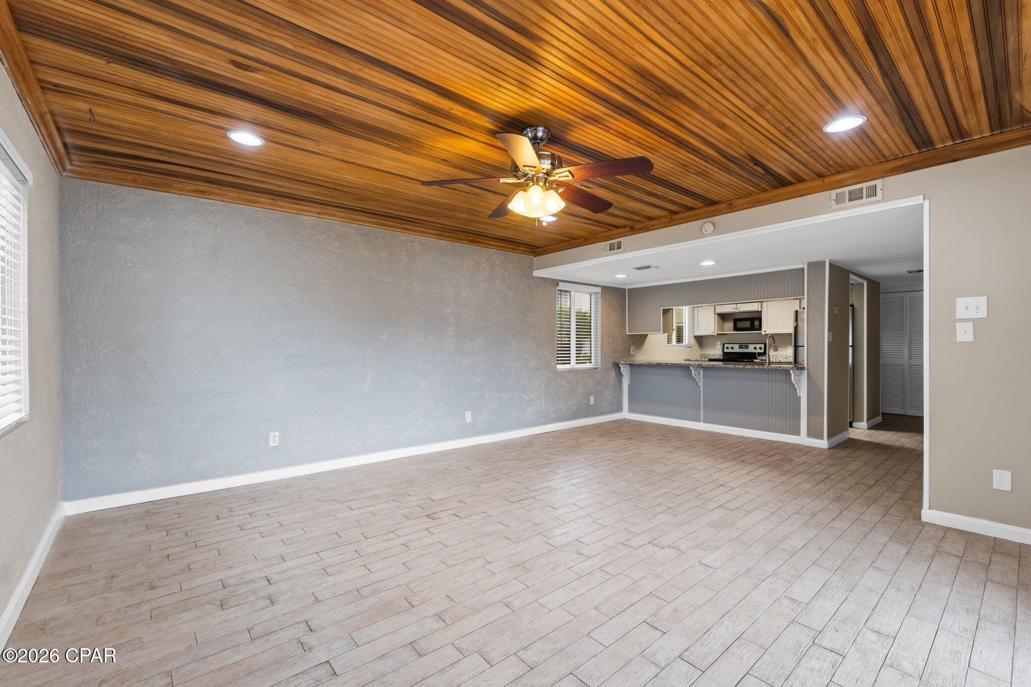 Image 22 For 6901 Lagoon Drive 1