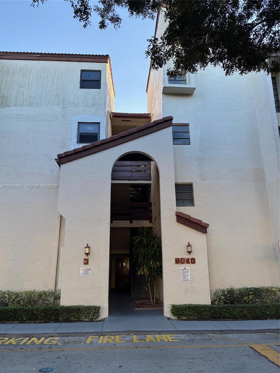 Kenland Bend South Condo