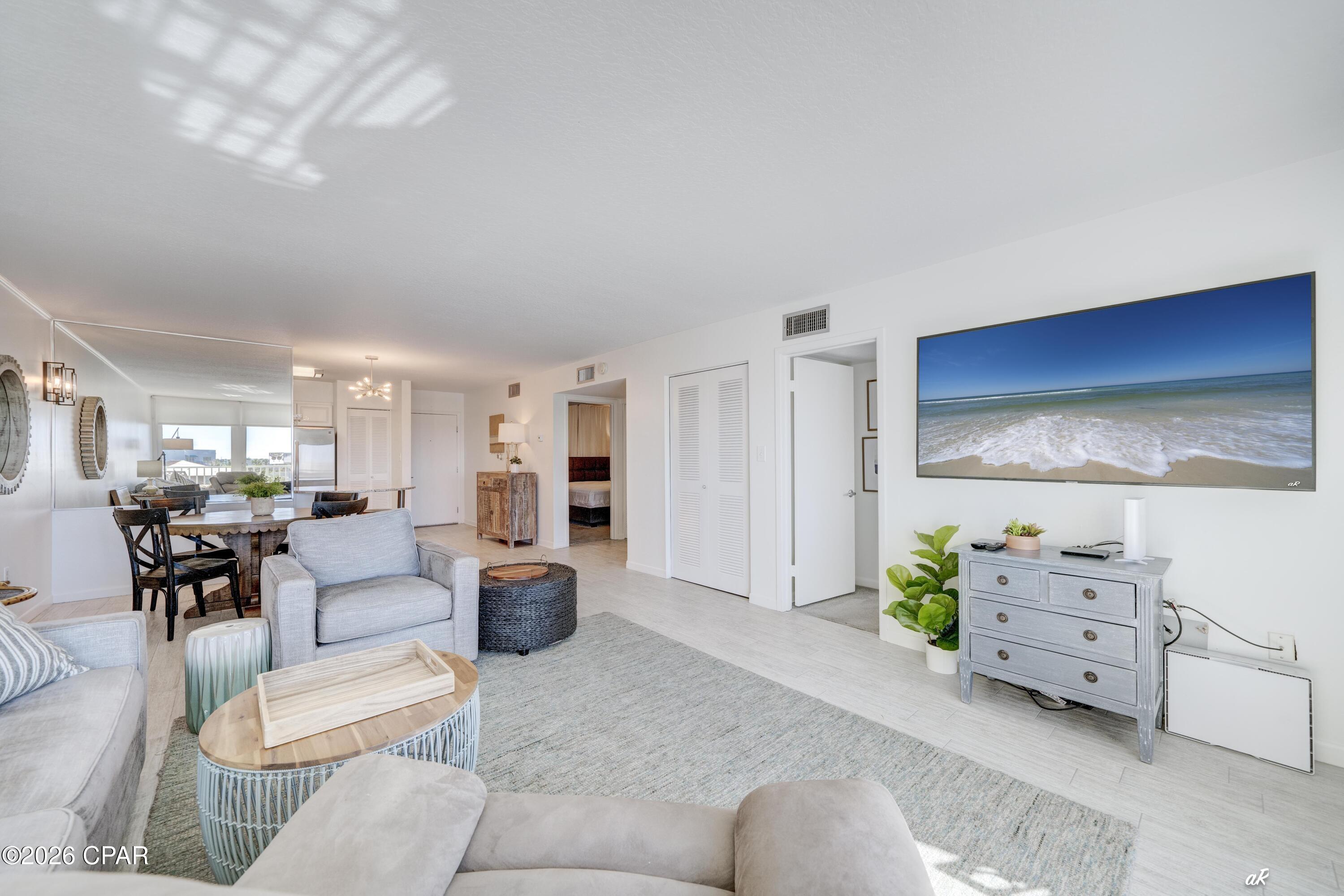 Image 14 For 30 Moreno Point Road 404a