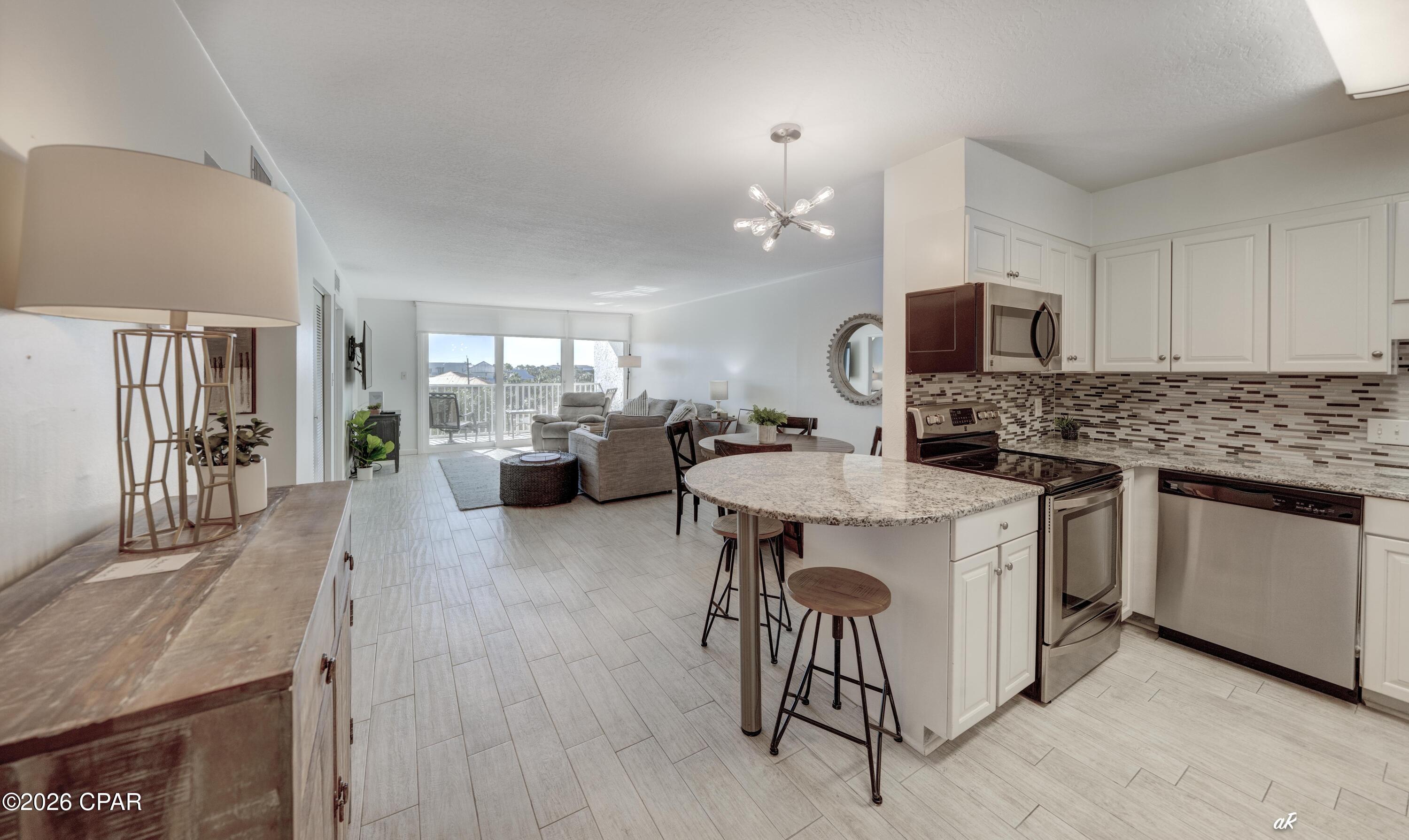 Image 2 For 30 Moreno Point Road 404a