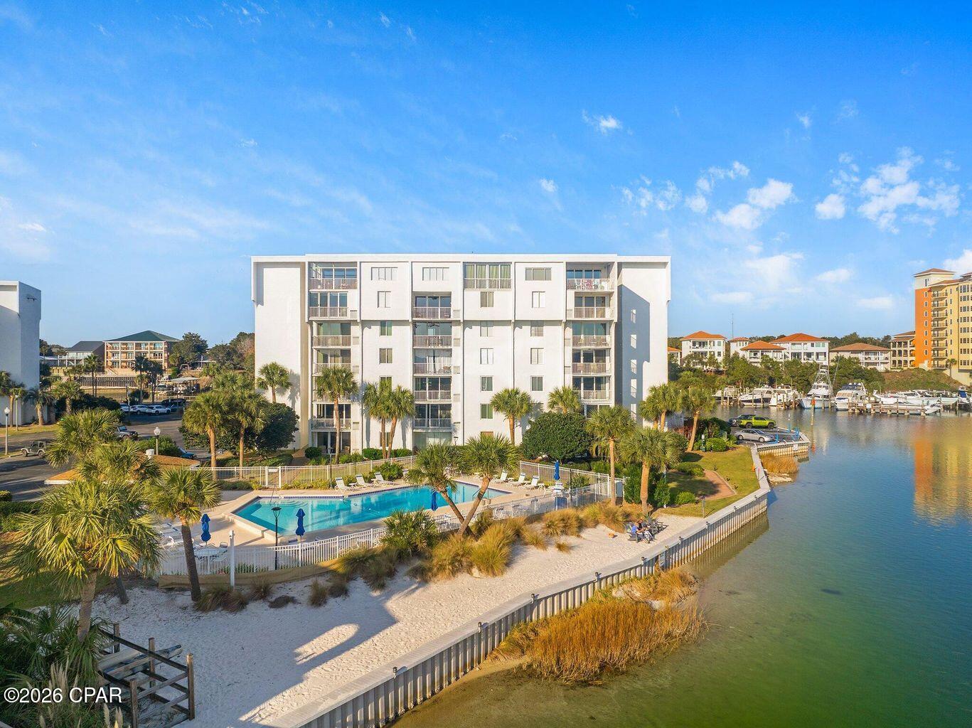 Image 28 For 30 Moreno Point Road 404a