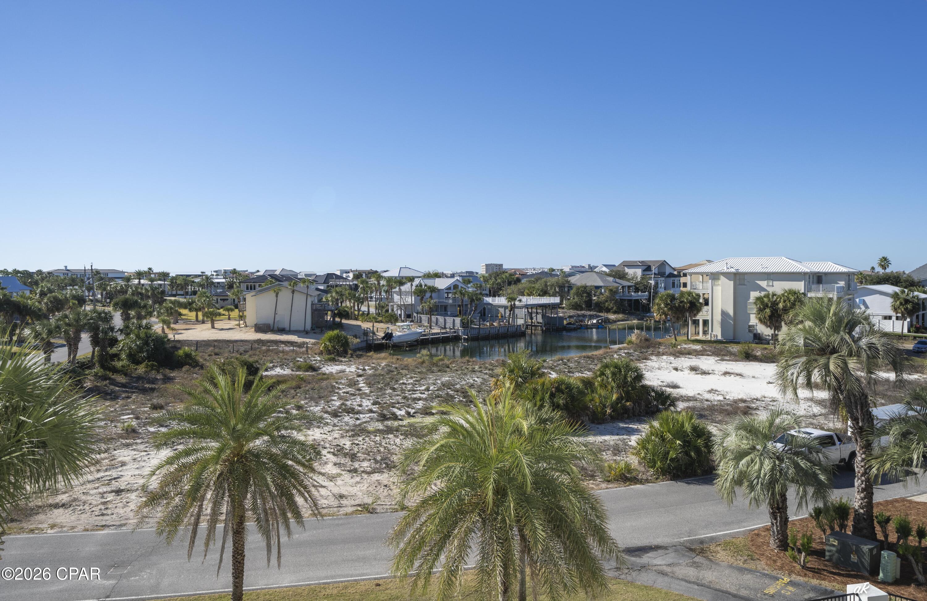 Image 34 For 30 Moreno Point Road 404a