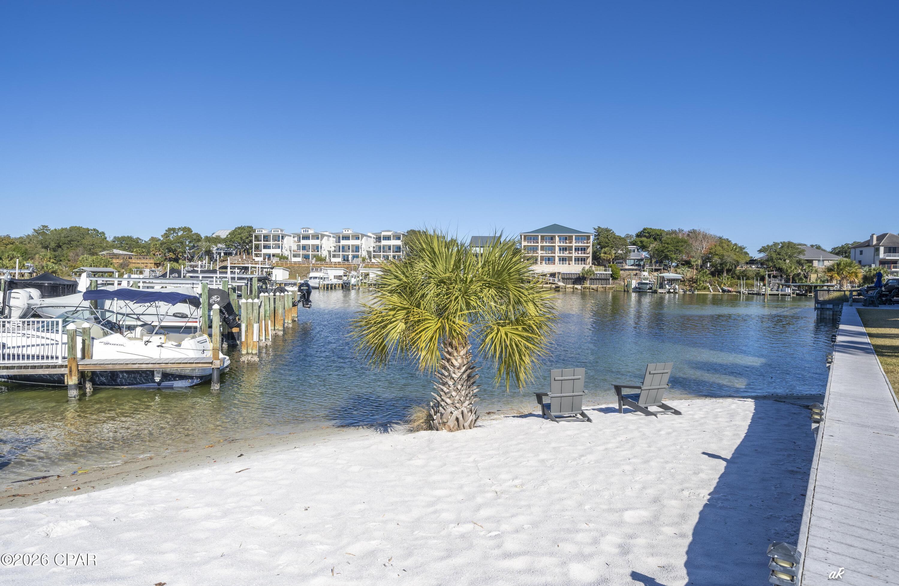 Image 36 For 30 Moreno Point Road 404a