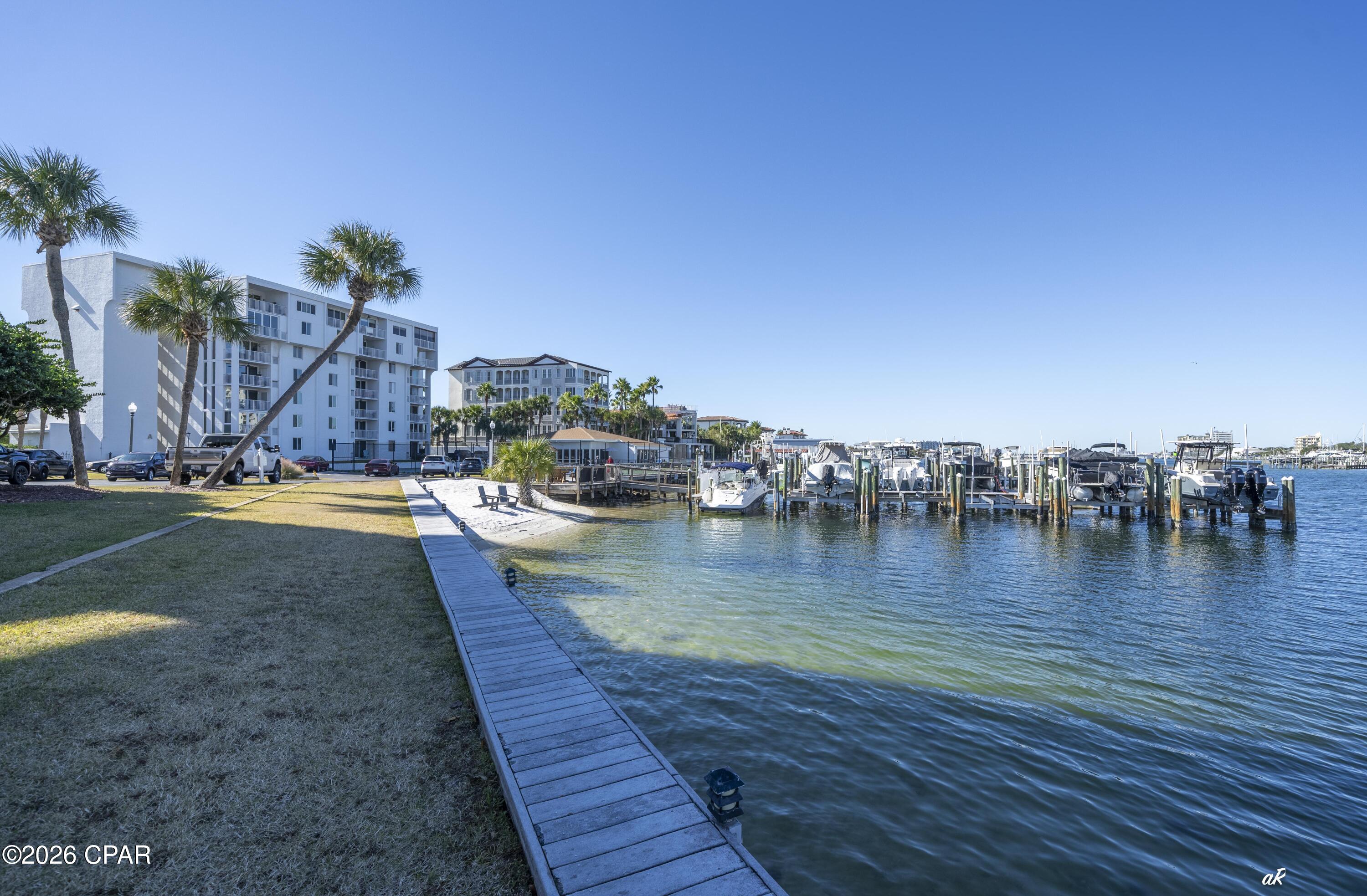 Image 39 For 30 Moreno Point Road 404a