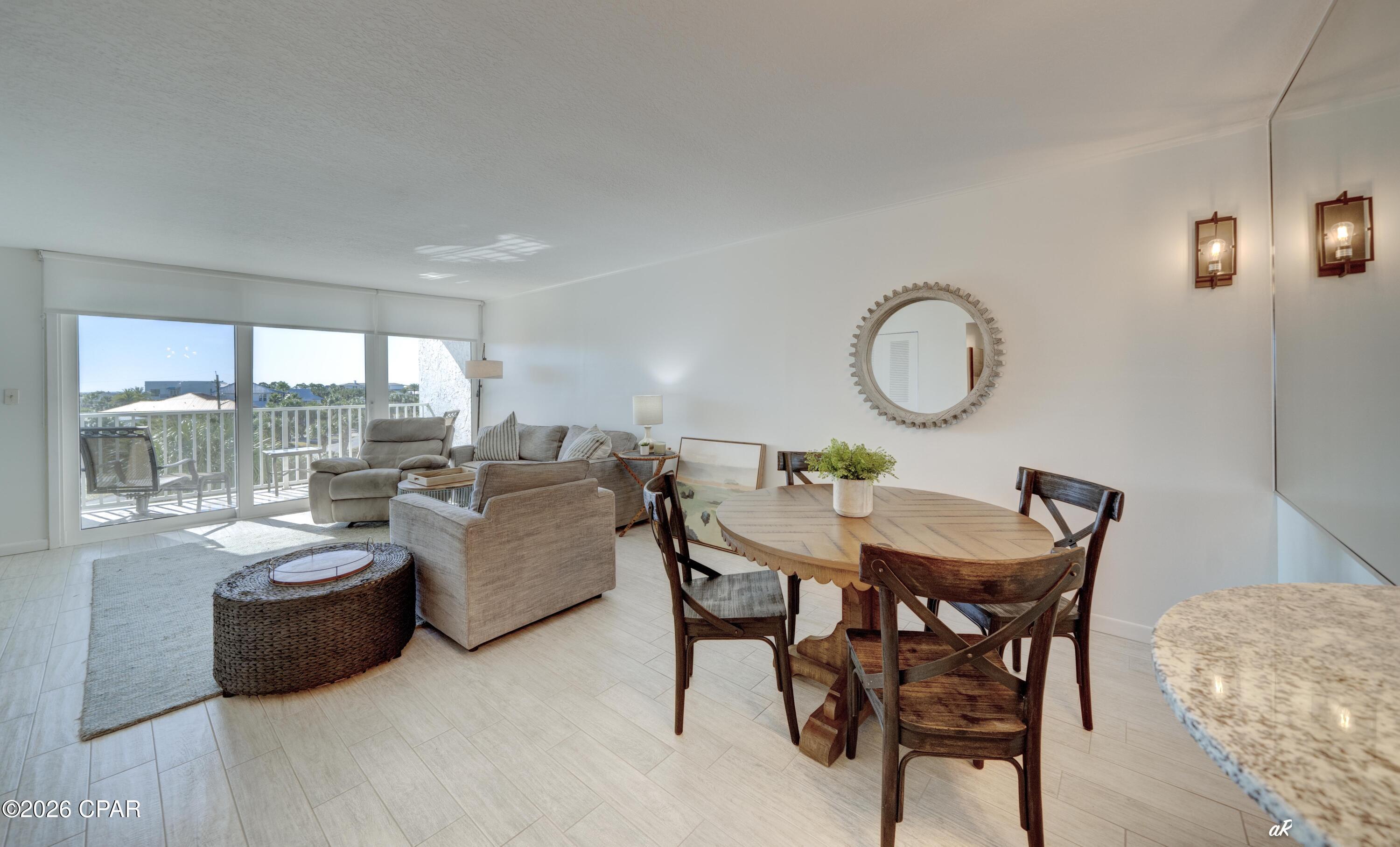 Image 9 For 30 Moreno Point Road 404a