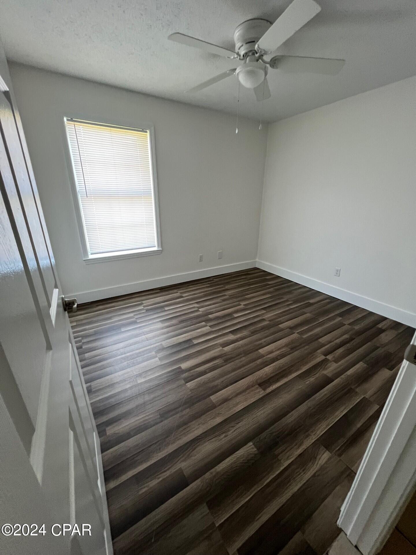 Image 3 For 9027 Houston Street