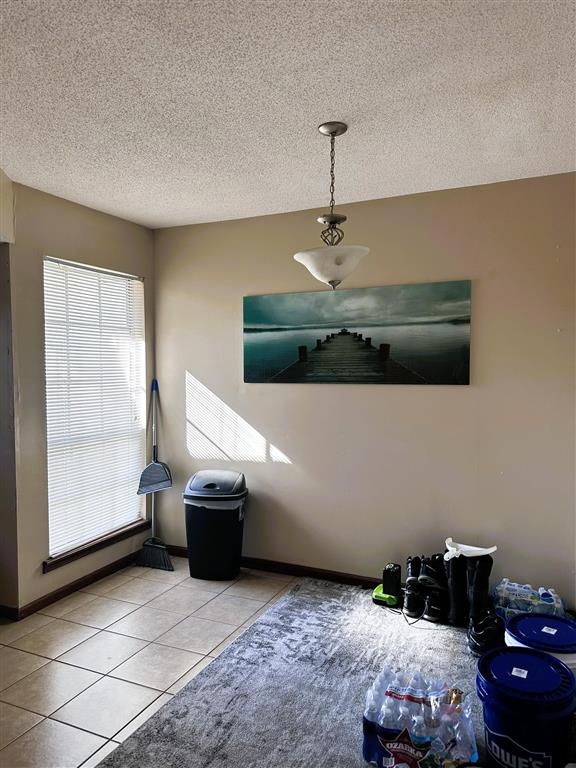 1828 N Tallowood Dr Drive — photo 3
