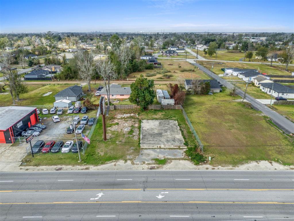 1723 N Highway 171 — photo 4