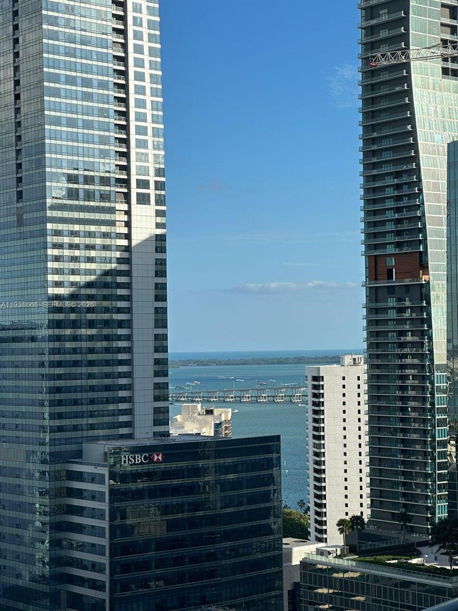 Condo for Sale in Miami, FL