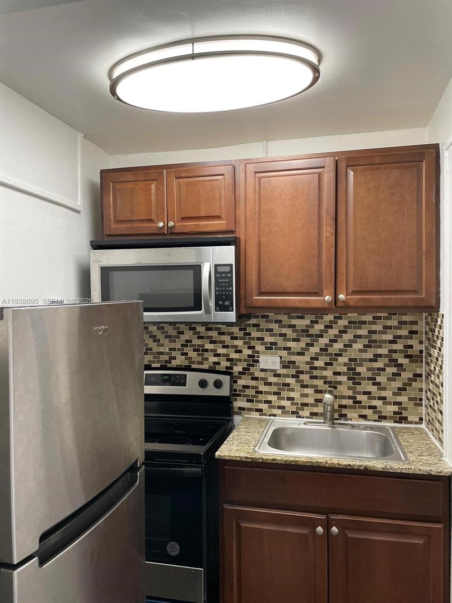 Move in with only $1000 Security Deposit - Available to NEW Applicants ONLY, and subject to landlord's review of criminal, credit, income and eviction records. Chic & cozy remodeled studio in Coral Gables with Stainless steel appliances! Rent includes Water & Sewer, Hot Water, Trash Collection and Pest Control. PRIME LOCATION half a block from Ponce De Leon. Minutes to Miracle Mile & Downton Coral Gables. Minutes Away from UM.