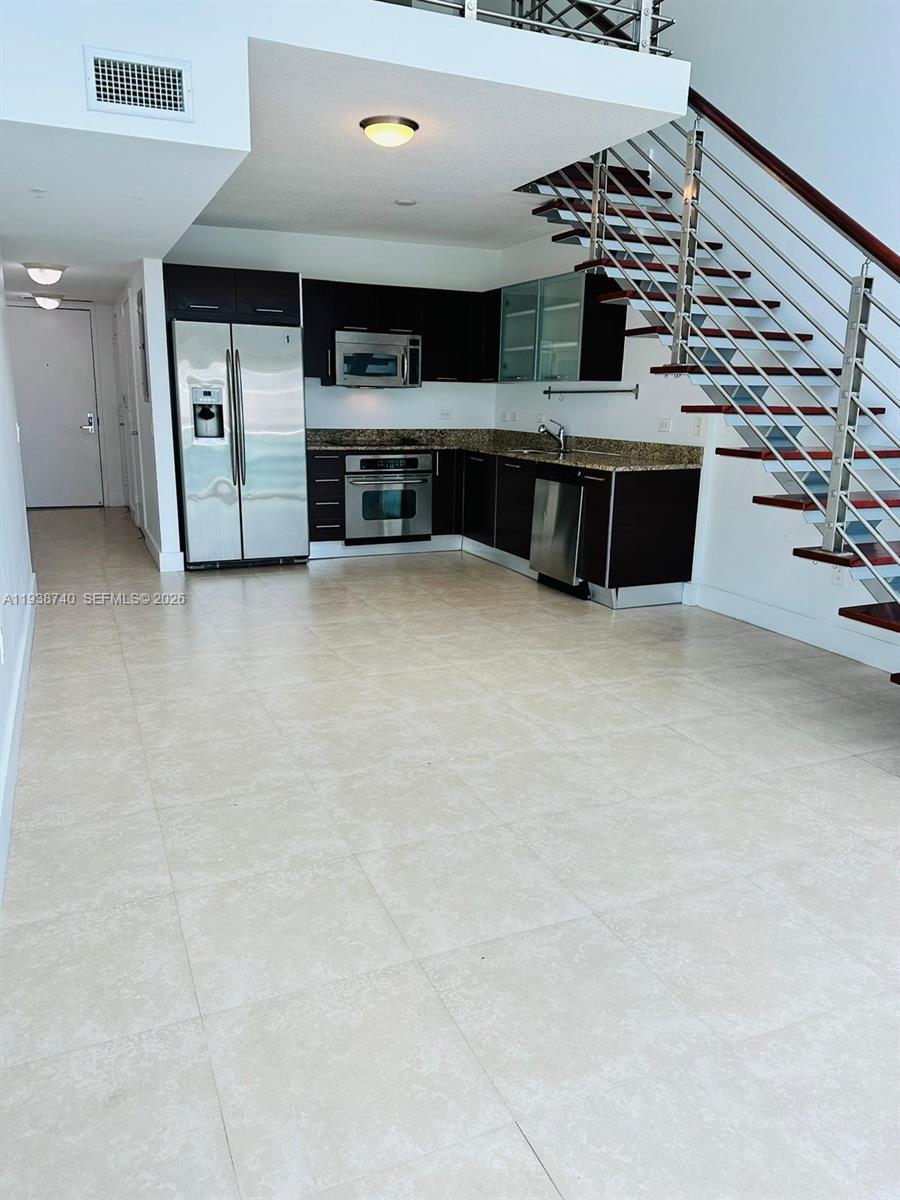 Brickell On The River S T